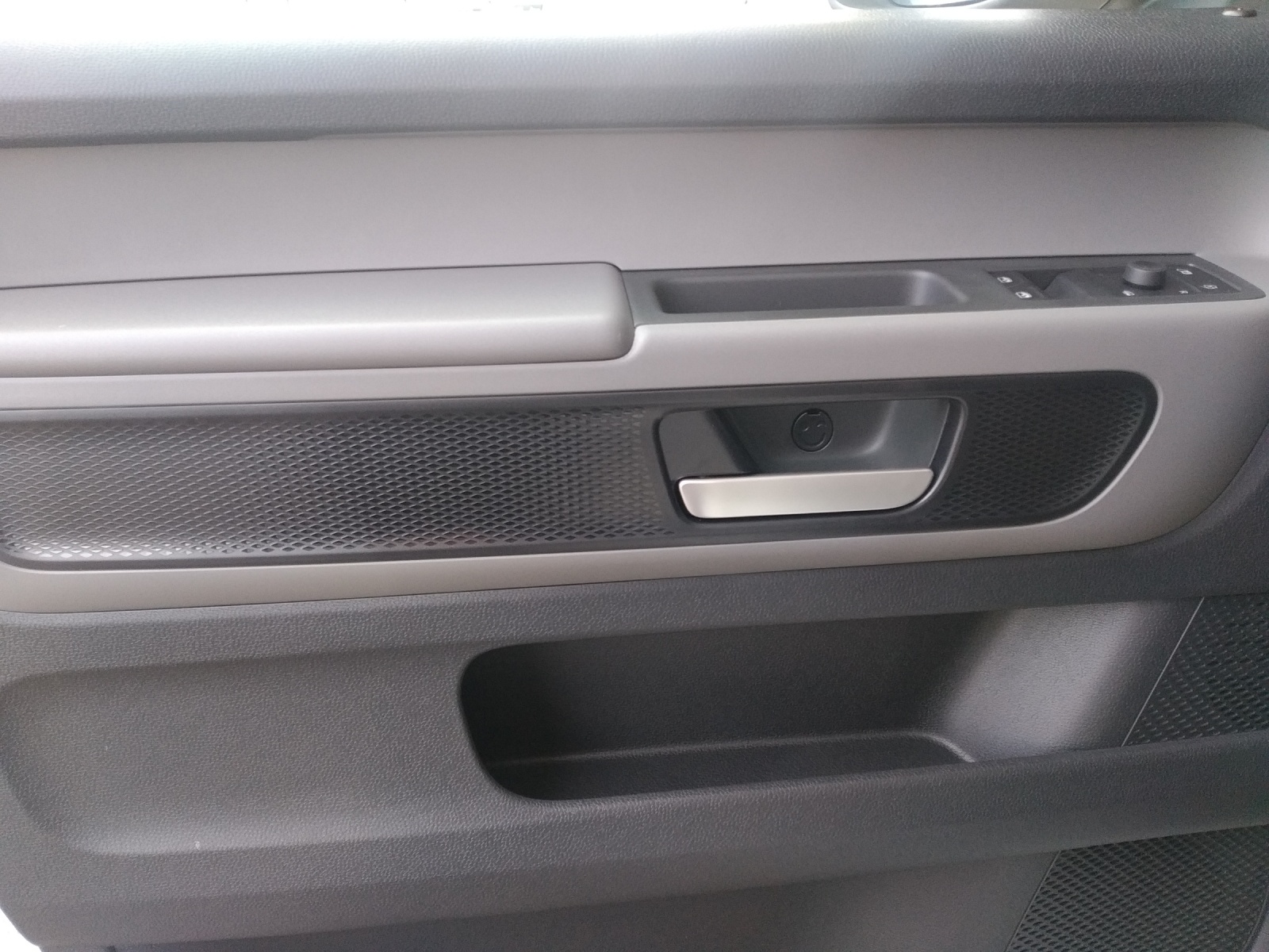 VW ID. Buzz Cargo-image-7