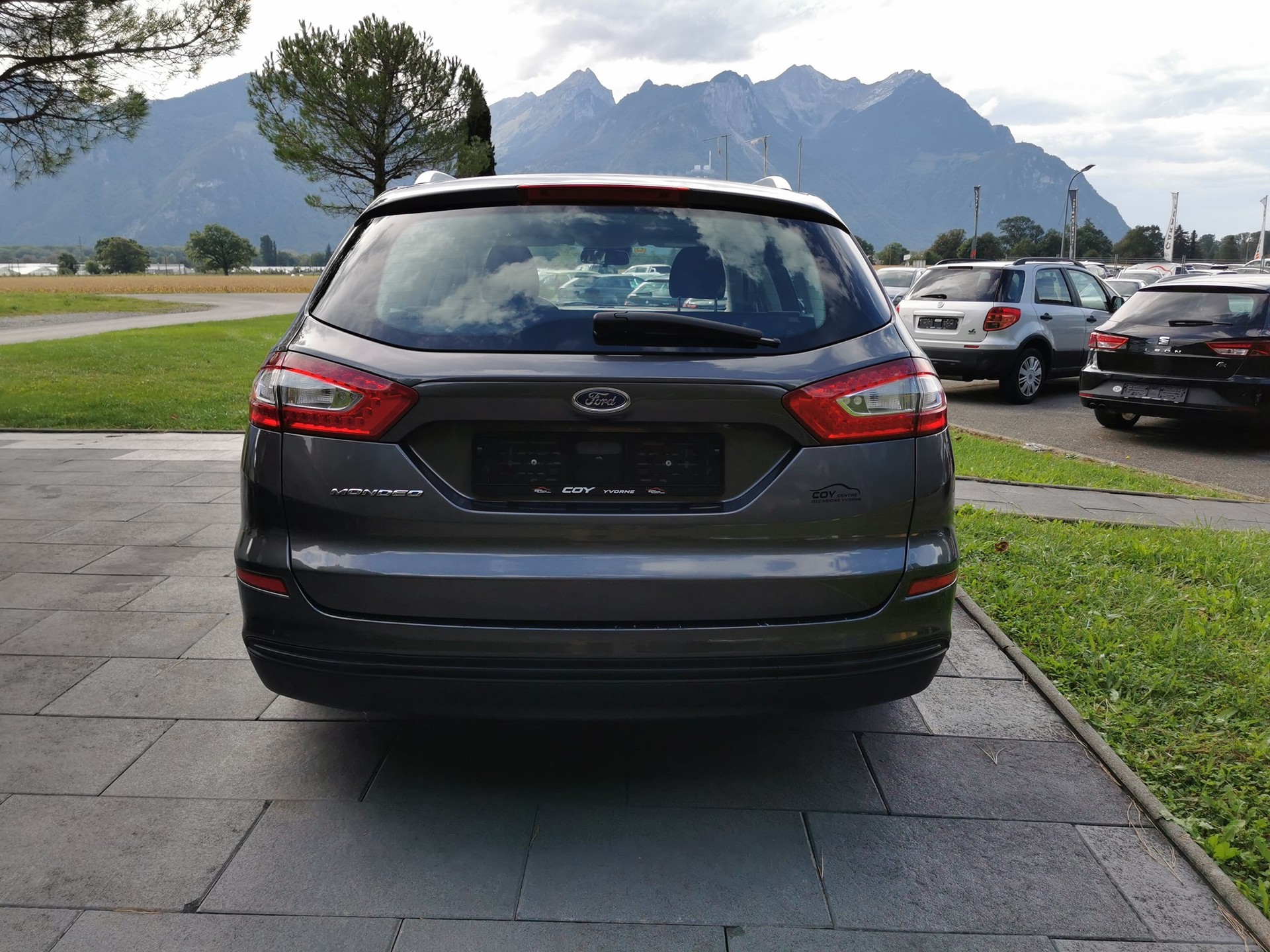 FORD Mondeo 2.0 TDCi Trend PowerShift-image-11