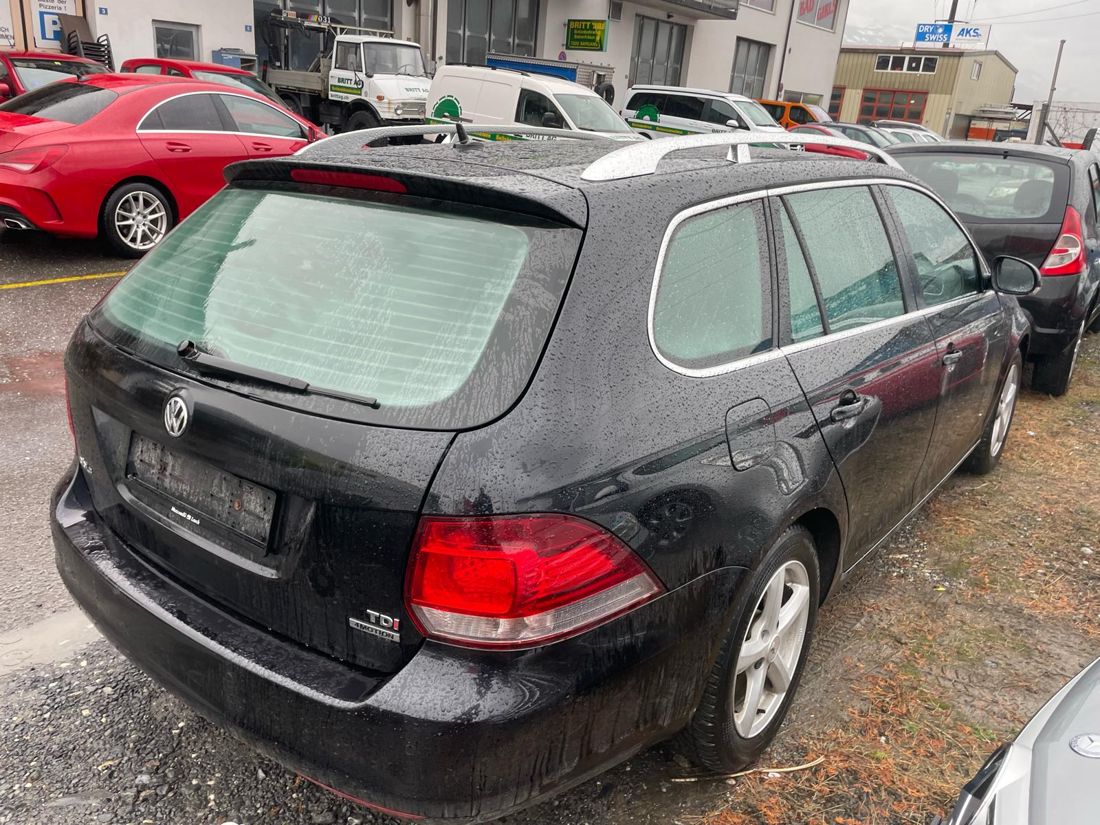 VW Golf Variant 1.6 TDI Comfortline 4Motion-image-2
