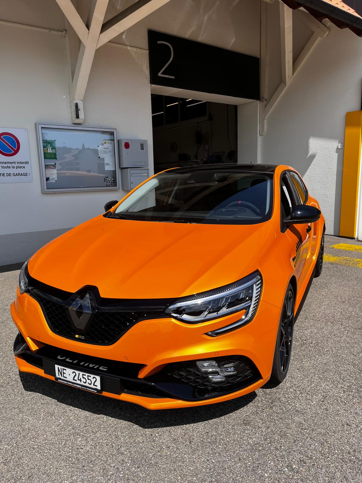 RENAULT Mégane R.S. Ultime 300 EDC-image-0