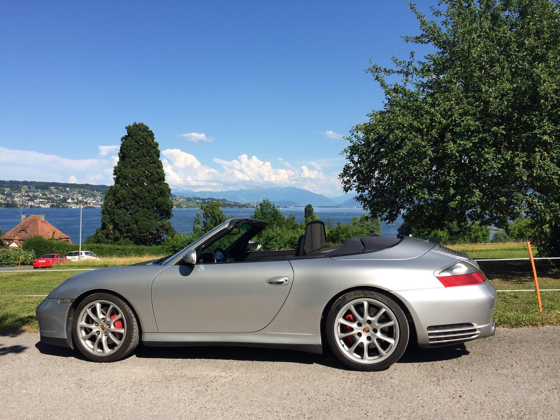 PORSCHE 911 Carrera 4 S Cabrio-image-1