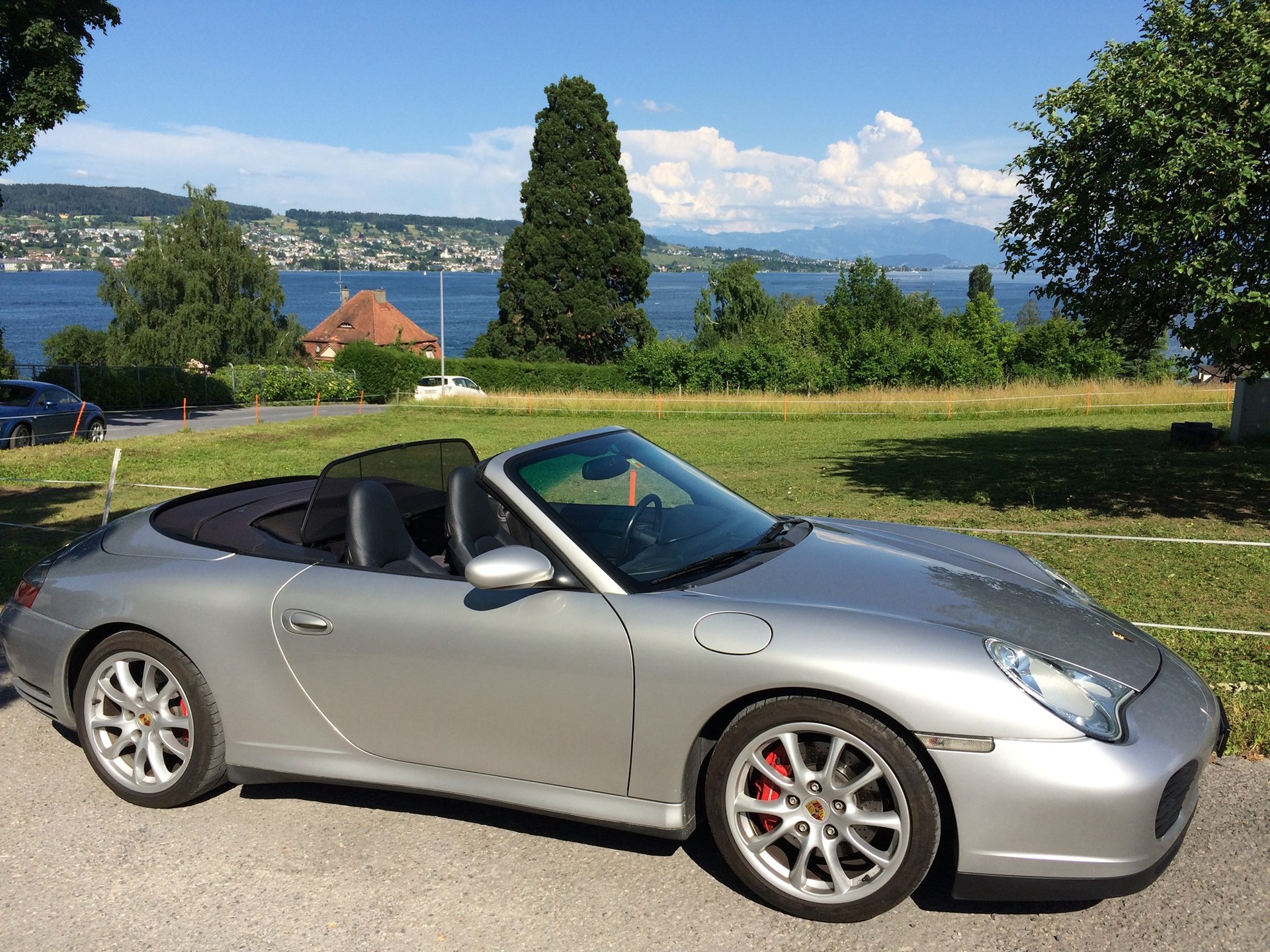 PORSCHE 911 Carrera 4 S Cabrio-image-4