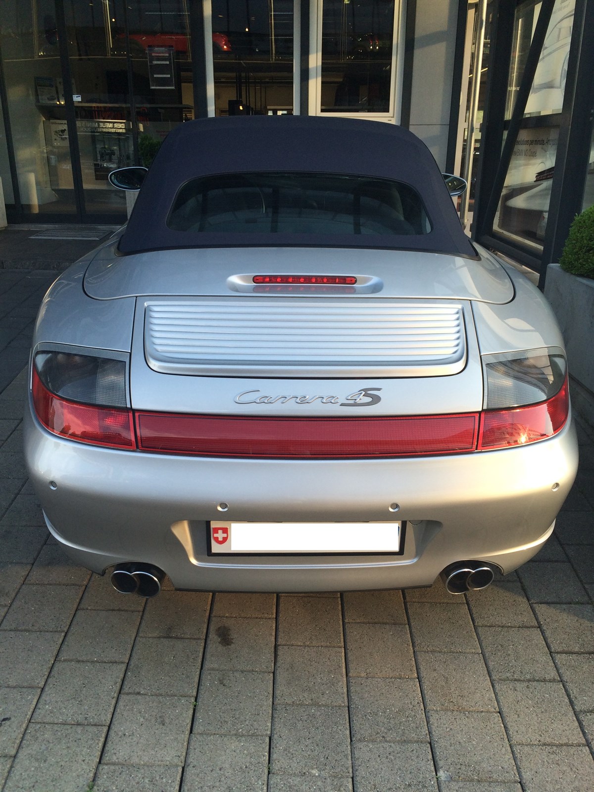 PORSCHE 911 Carrera 4 S Cabrio-image-5