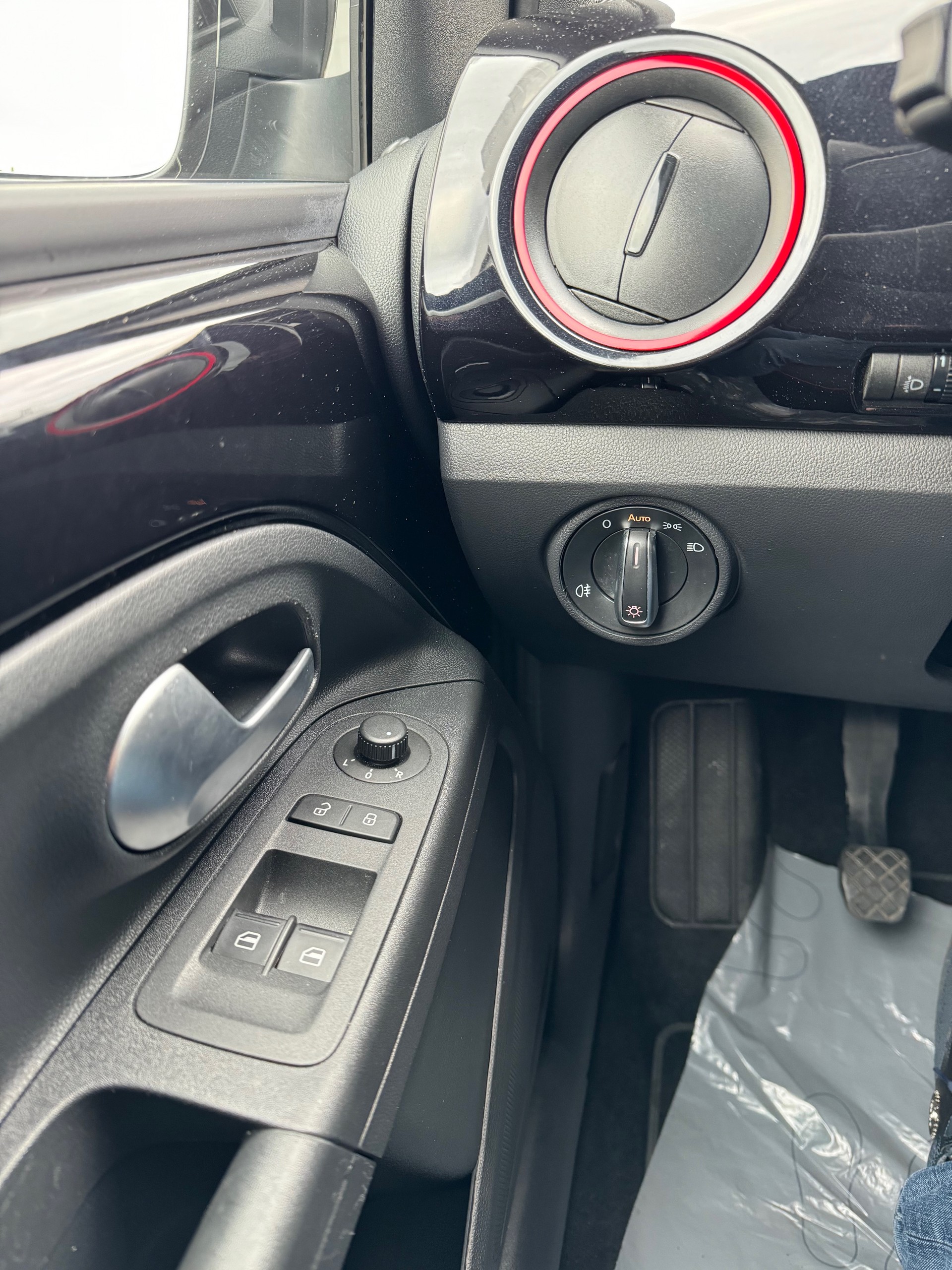 SEAT Mii 1.0 FR Line EcoFuel-image-11