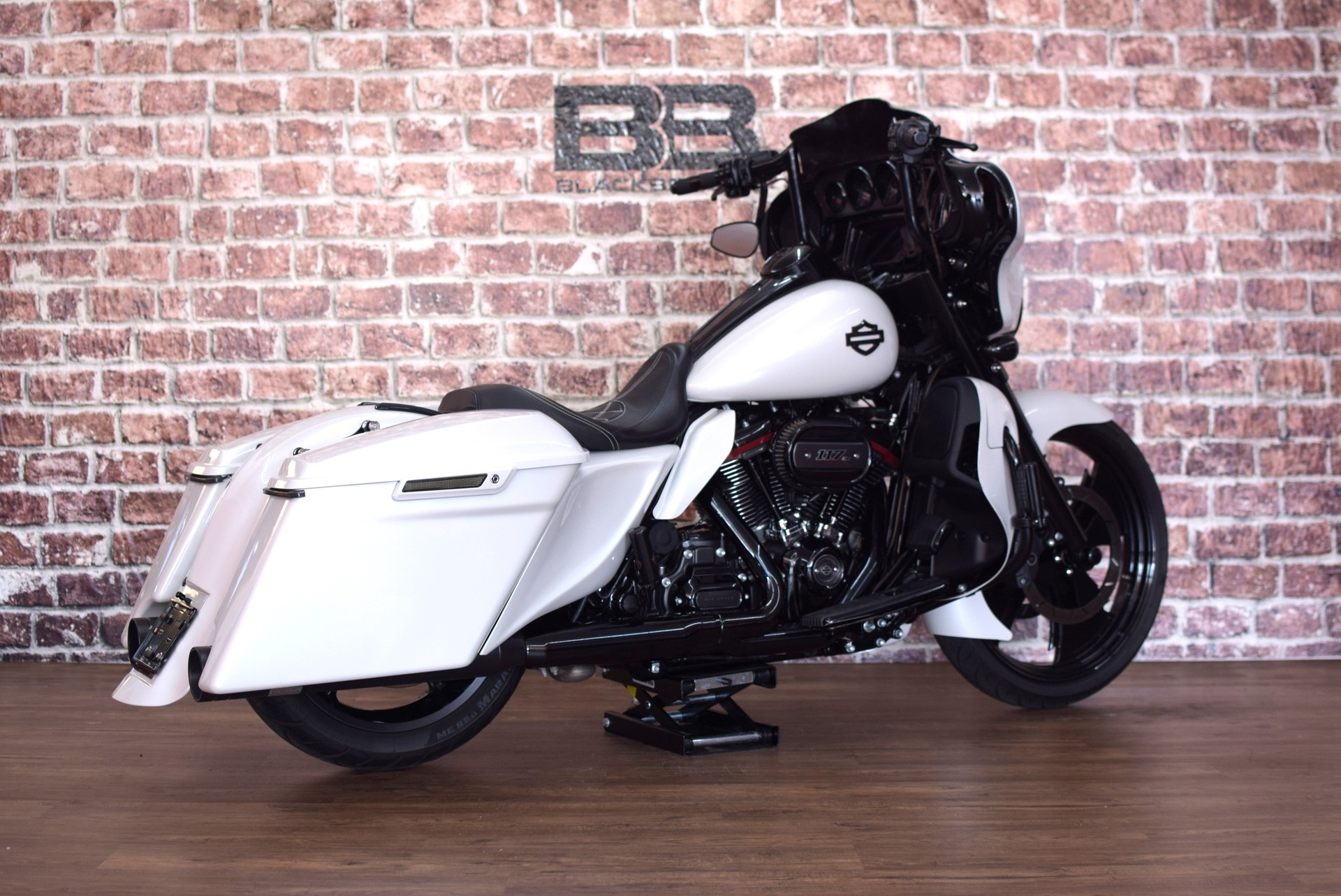 HARLEY-DAVIDSON FLHXSE Street Glide ABS CVO 117-showroom-element-3
