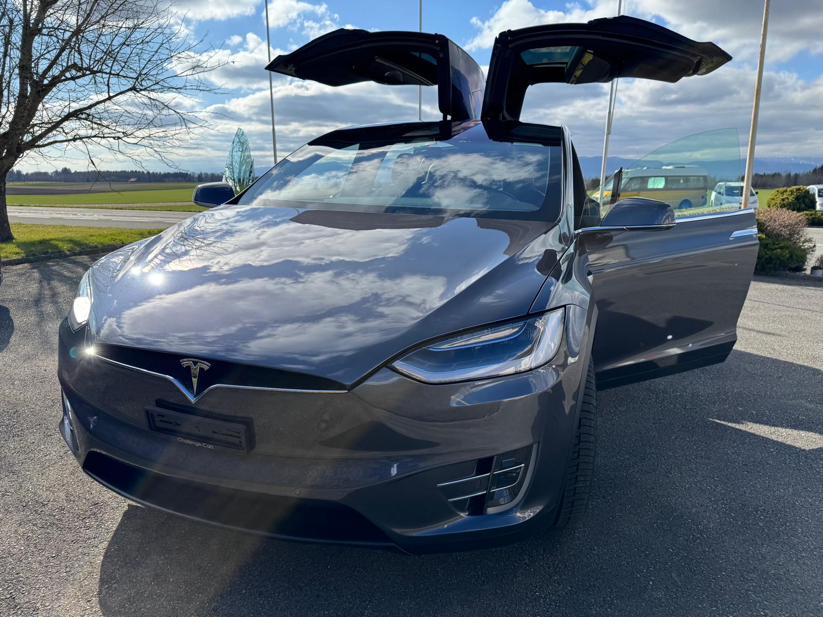 TESLA Model X 90 D-image-1