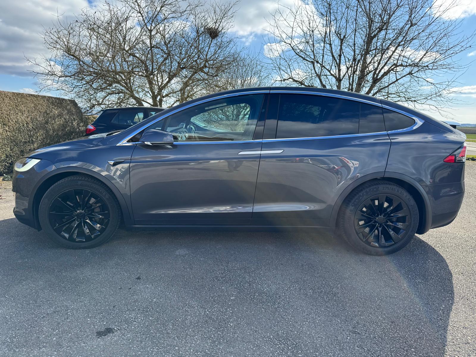 TESLA Model X 90 D-image-2