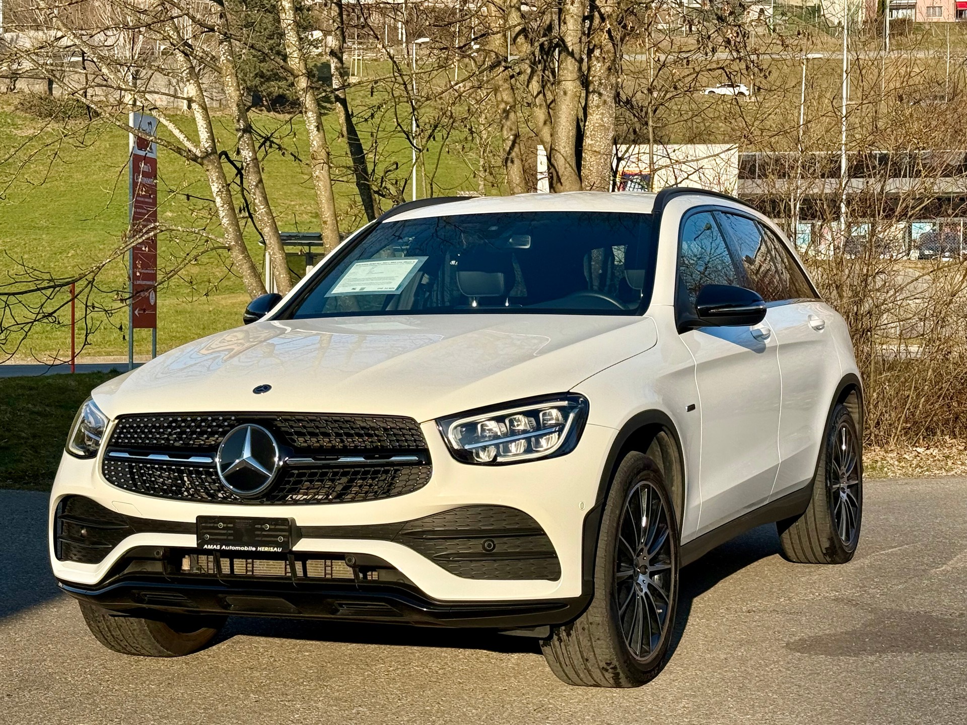 MERCEDES-BENZ GLC 300 e AMG Line 4Matic 9G-Tronic