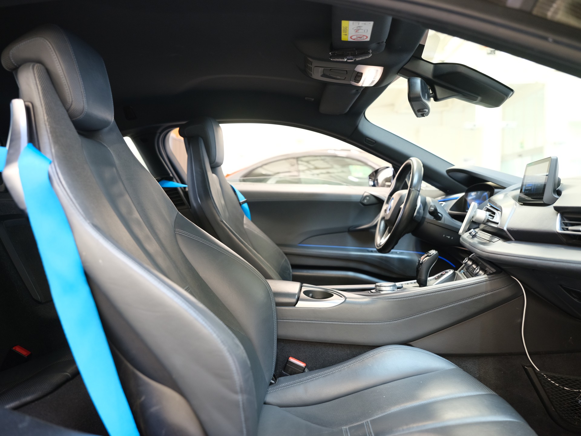 BMW i8 Coupé-image-10