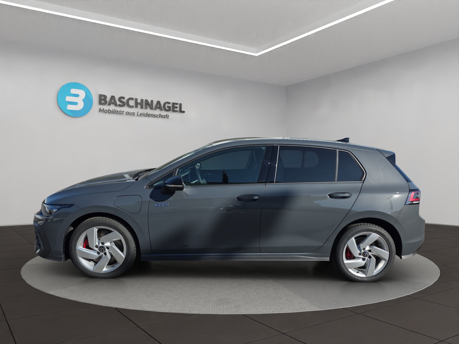 VW Golf 1.5 TSI PHEV GTE-image-1