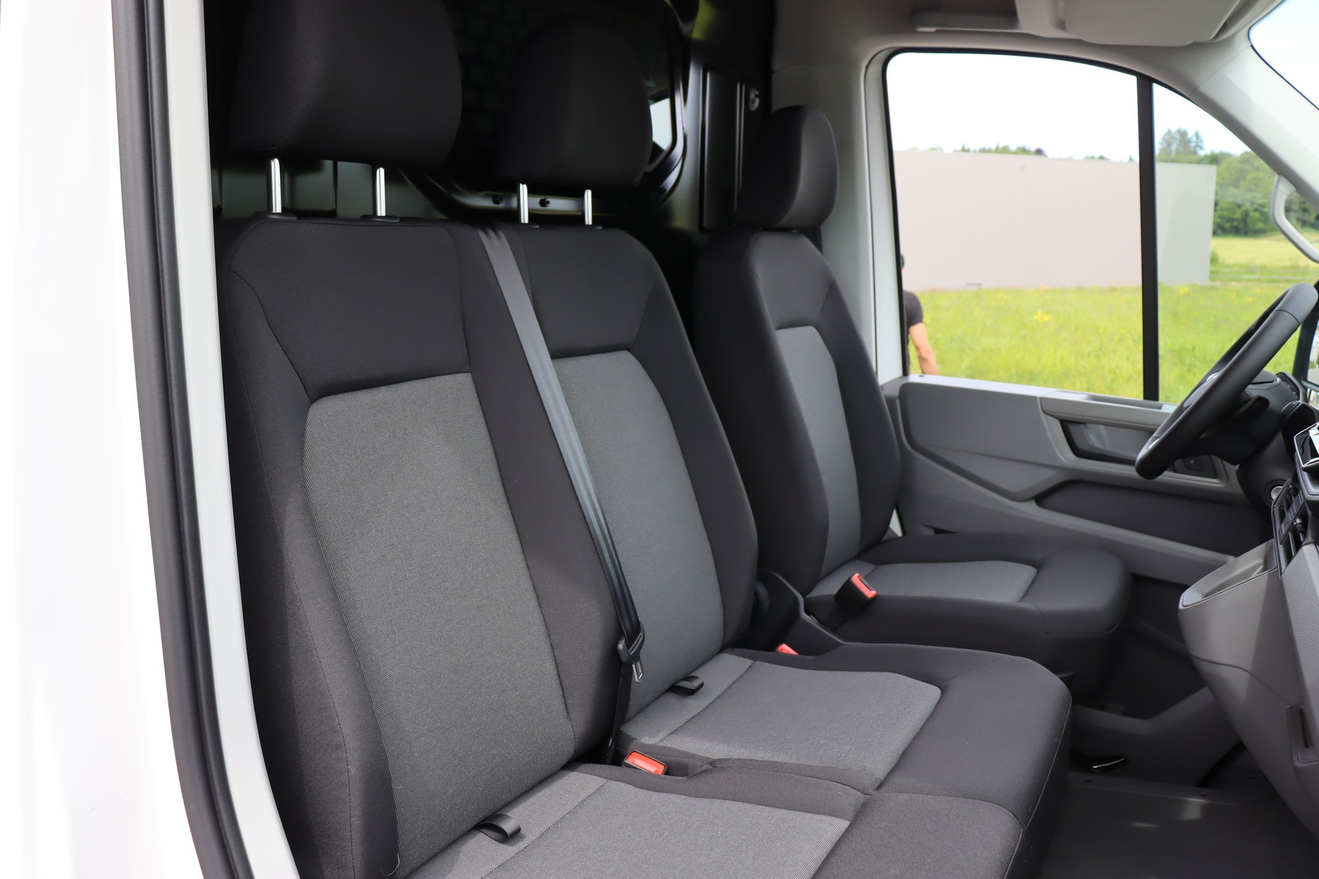 VW Crafter 35 2.0 BiTDI L3 4Motion A-image-10