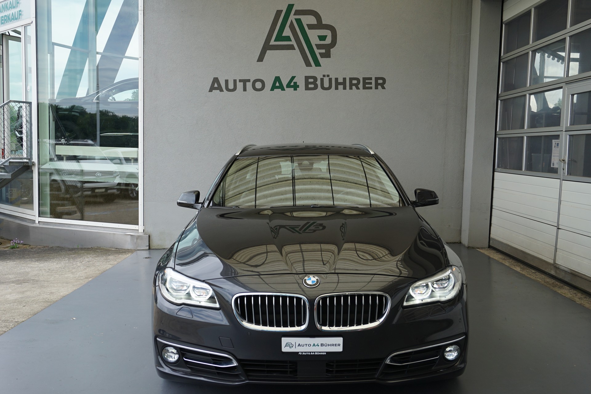 BMW 528i xDrive Touring Luxury 245PS mit Abstandsregeltempomat-image-11