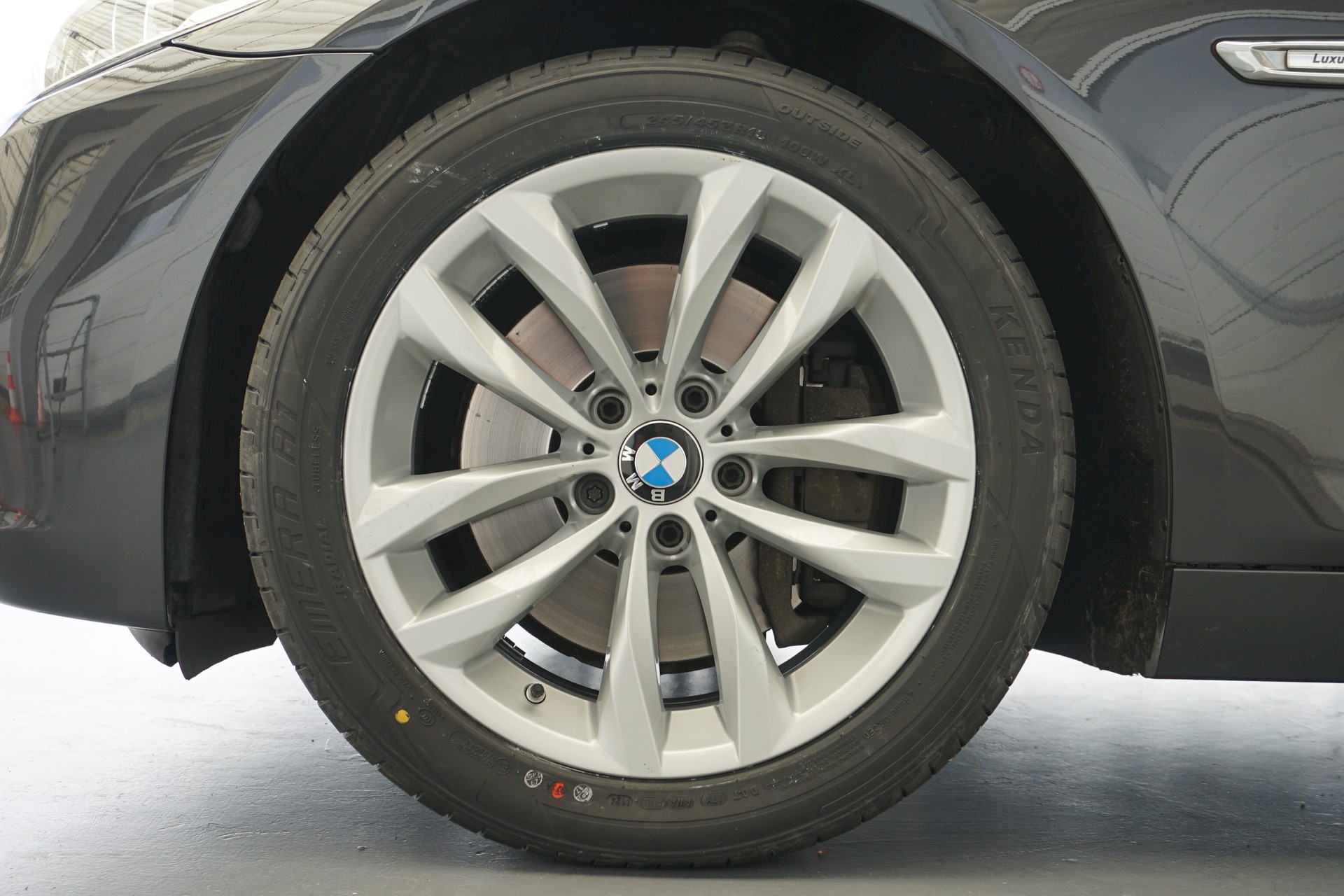 BMW 528i xDrive Touring Luxury 245PS mit Abstandsregeltempomat-image-14