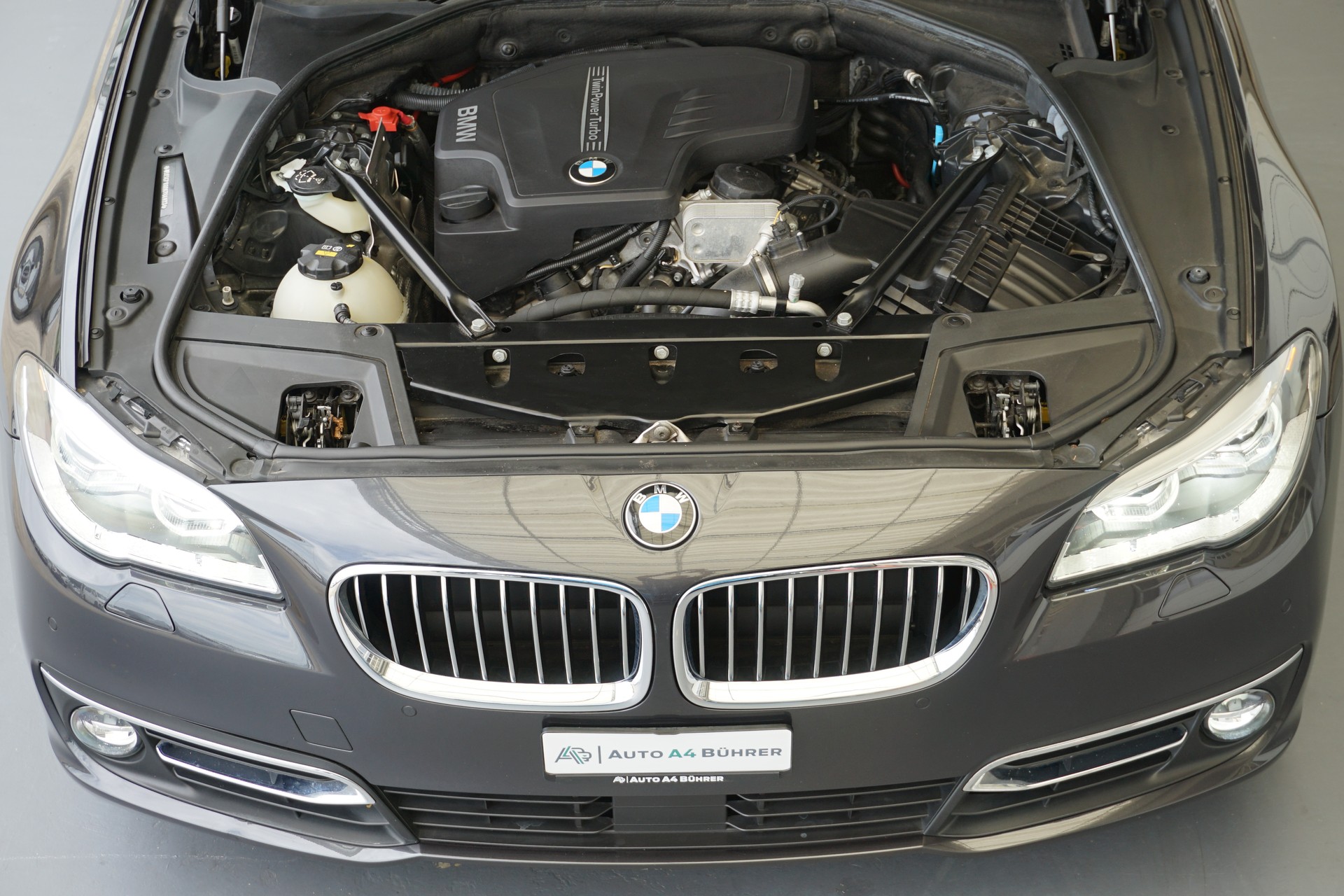 BMW 528i xDrive Touring Luxury 245PS mit Abstandsregeltempomat-image-15
