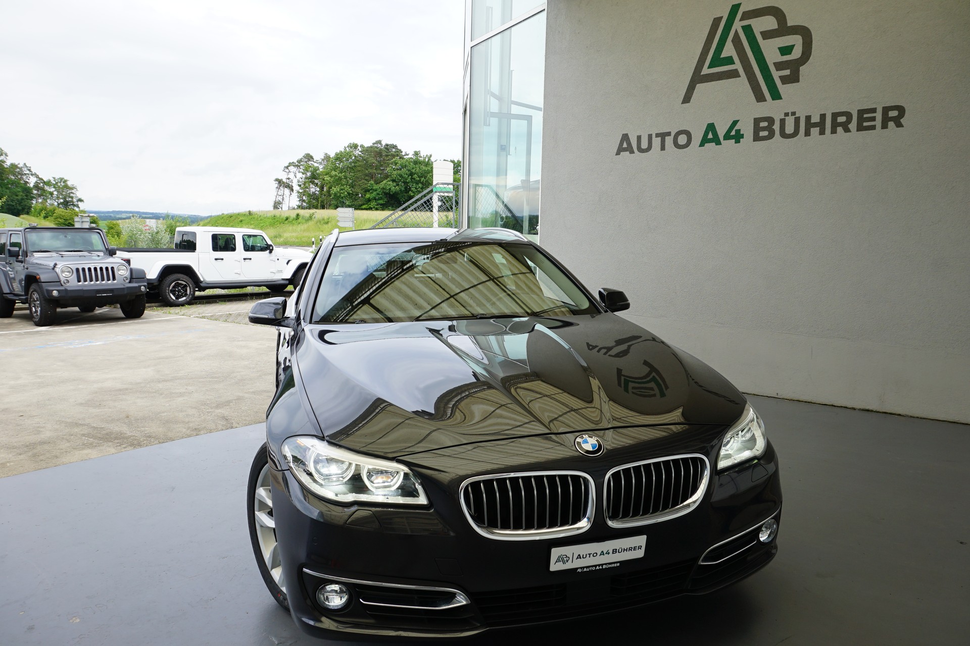 BMW 528i xDrive Touring Luxury 245PS mit Abstandsregeltempomat-image-3