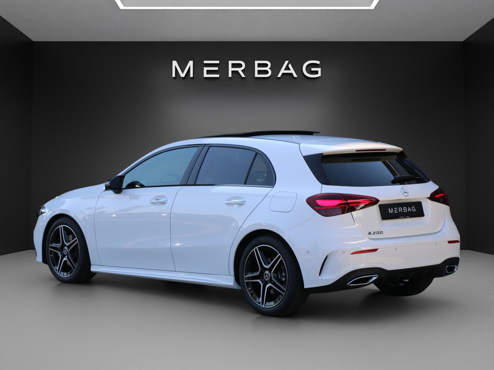 MERCEDES-BENZ A 200 7G-DCT-image-2