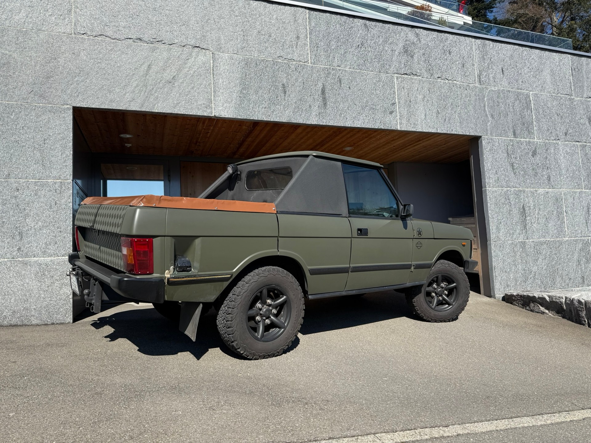 LAND ROVER Unikat von Emil Frey gebaut-image-1
