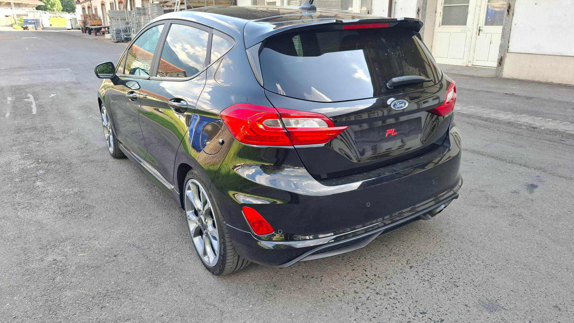 FORD FIESTA-image-2