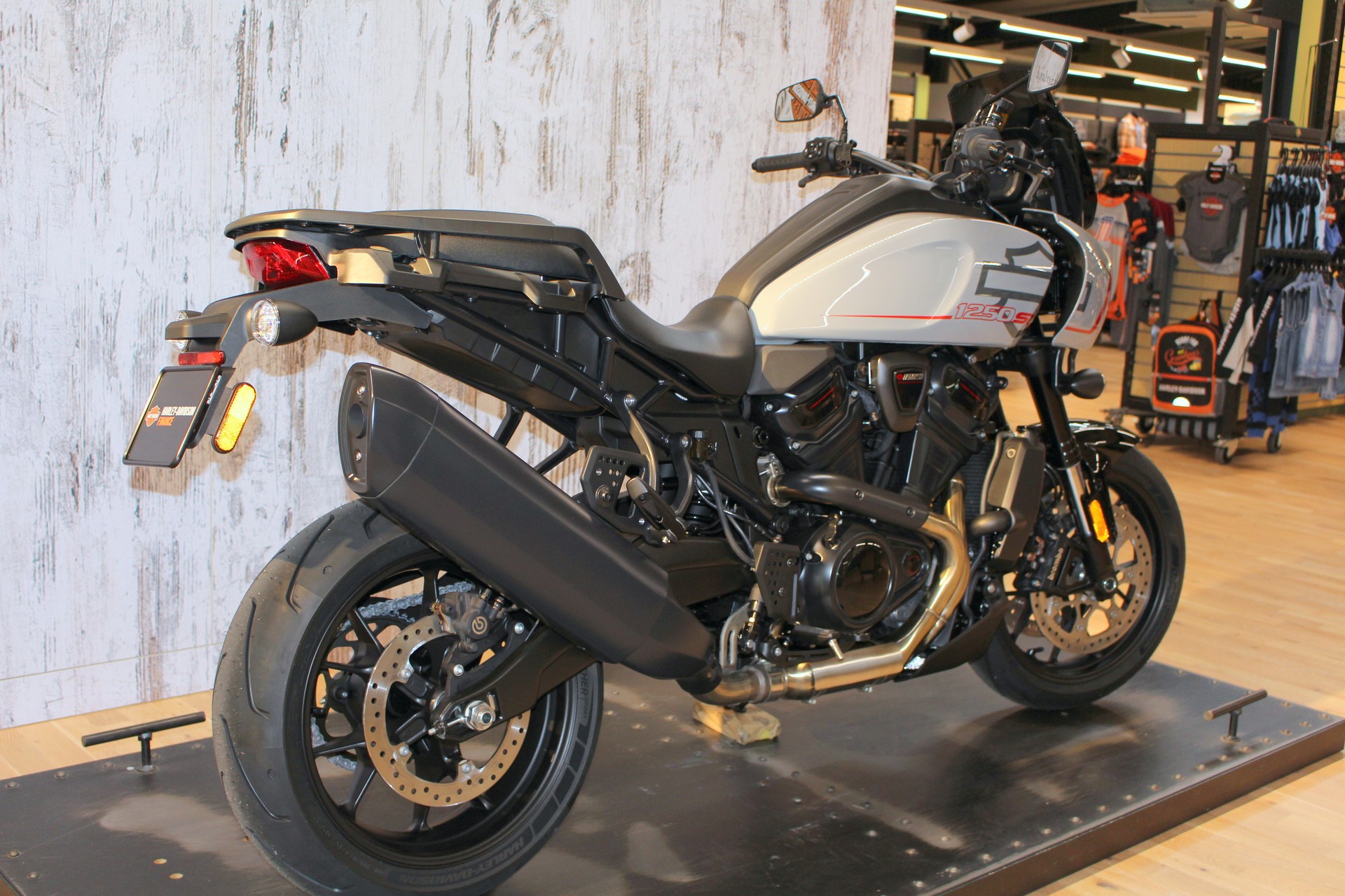 HARLEY-DAVIDSON RA1250ST Pan America ST-showroom-element-3