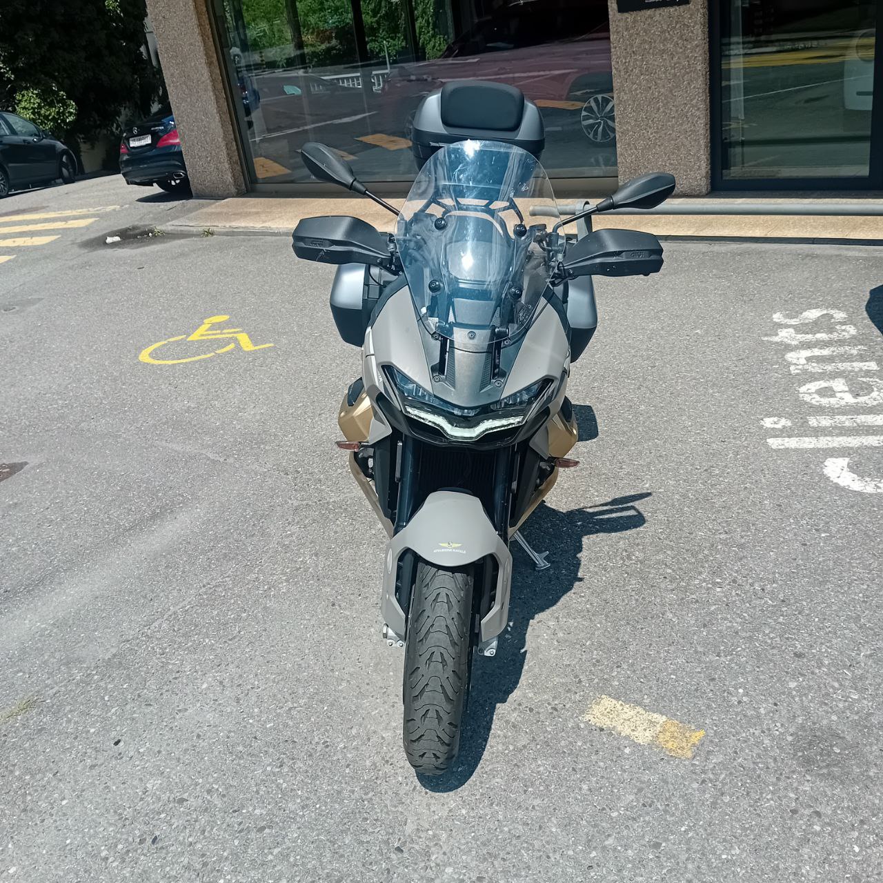 MOTO GUZZI V100 Mandello Aviazione Navale-showroom-element-1