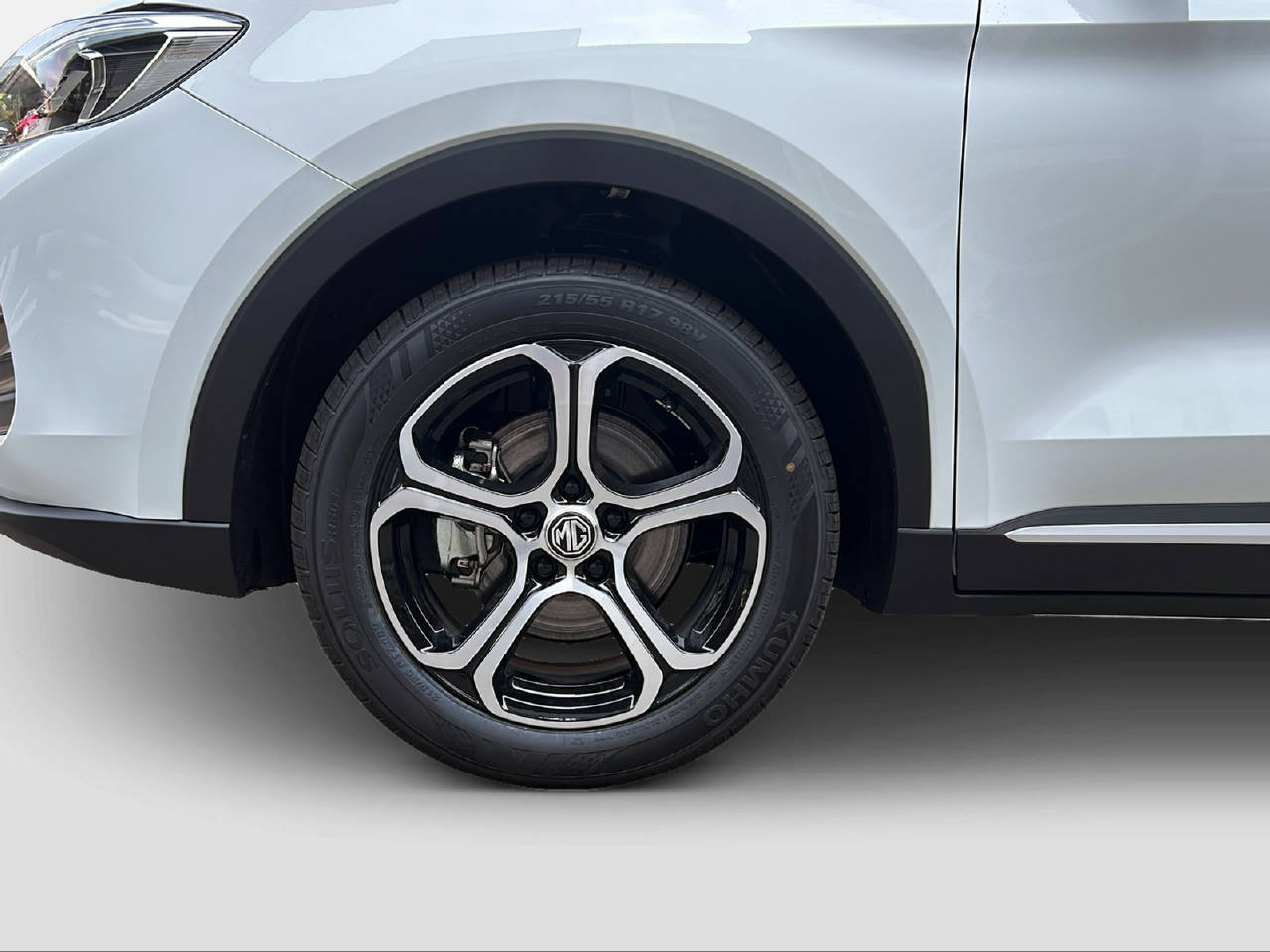 MG ZS 1.5 Hybrid+ Comfort-image-8