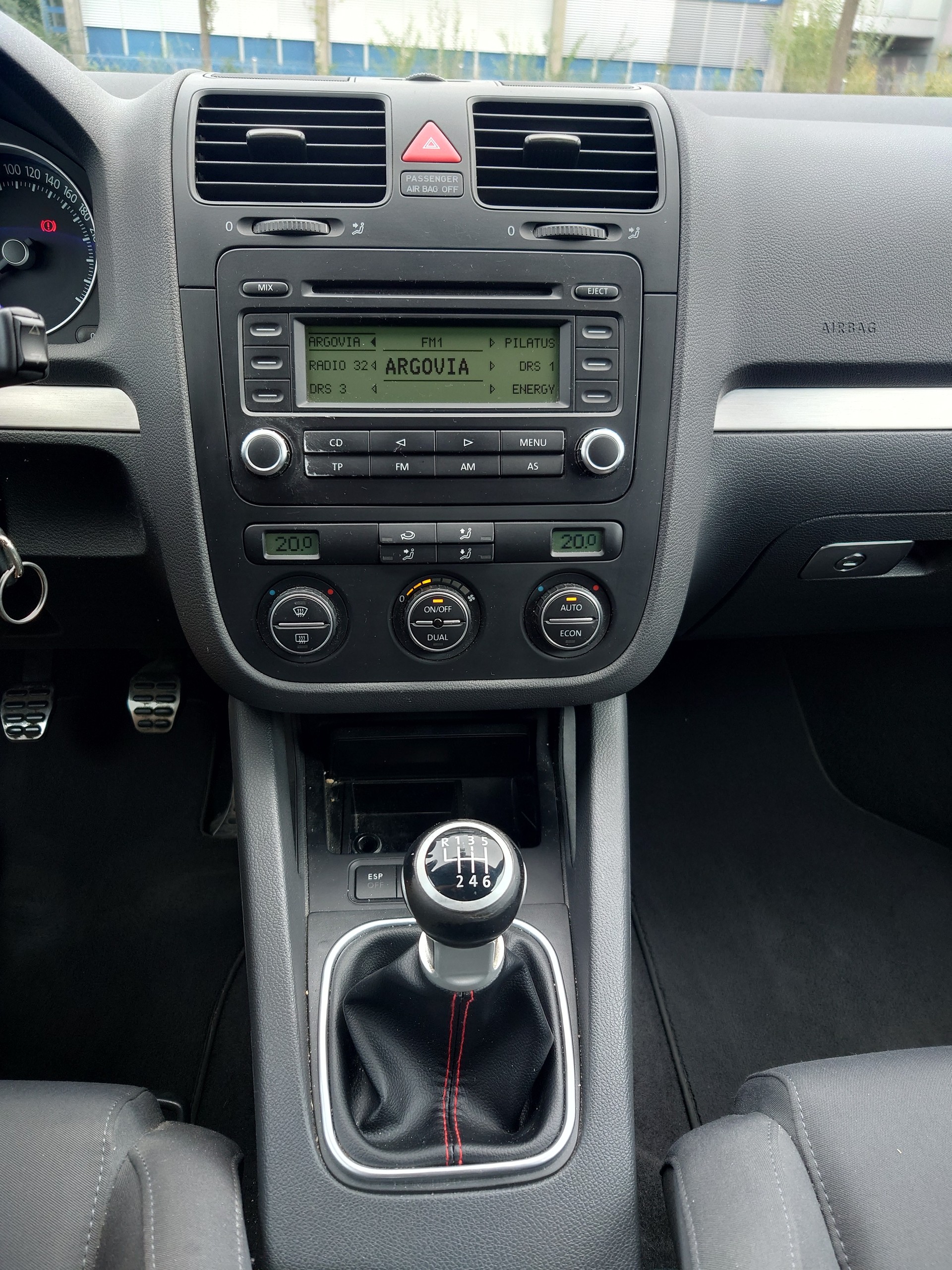 VW Golf 2.0 TFSI GTI-image-10