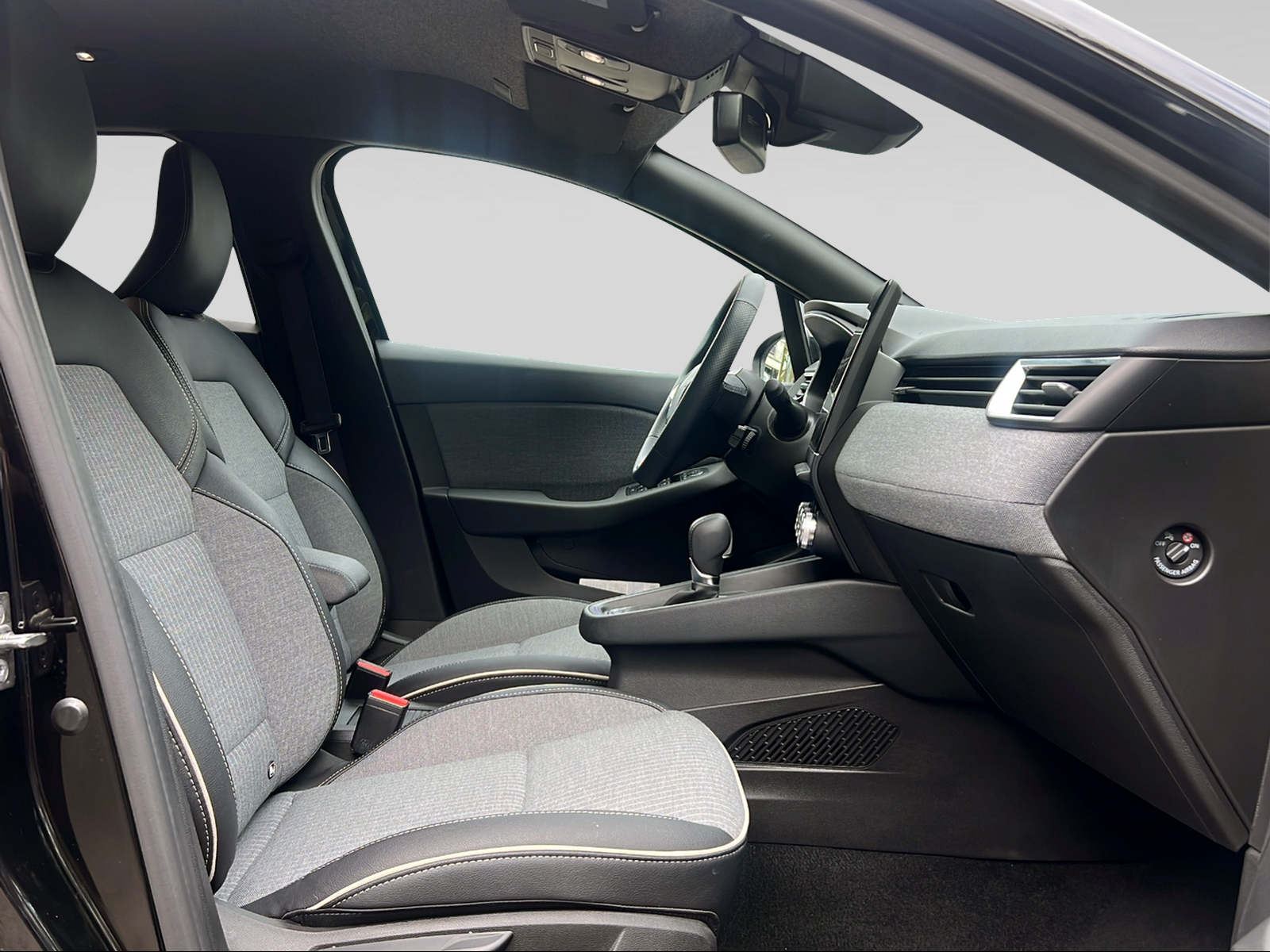 RENAULT CLIO techno E-TECH full hybrid 145-image-5