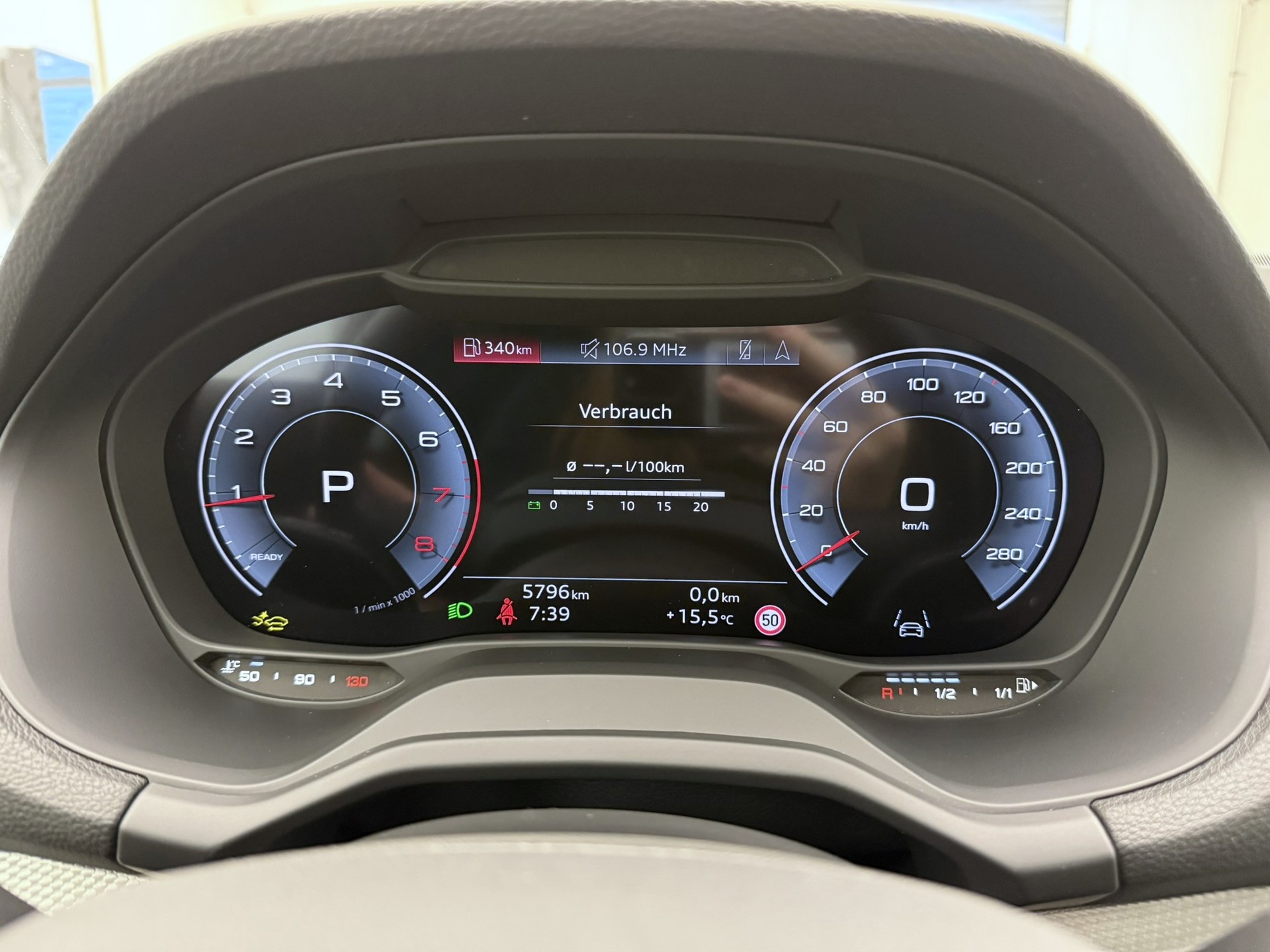 AUDI Q2 35 TFSI advanced S-tronic-image-7