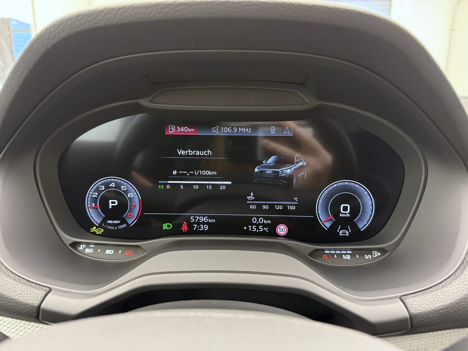 AUDI Q2 35 TFSI advanced S-tronic-image-8