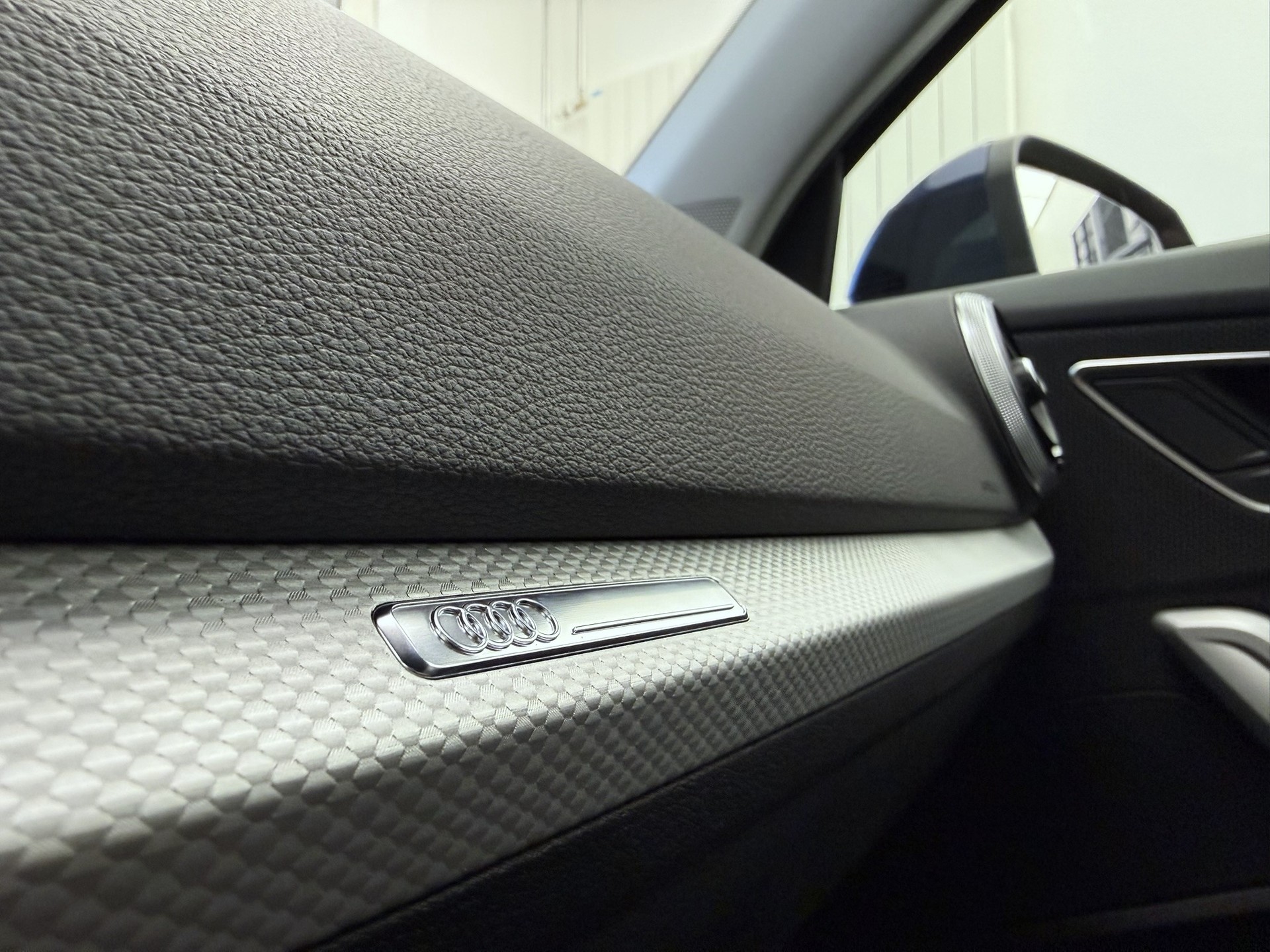 AUDI Q2 35 TFSI advanced S-tronic-image-16