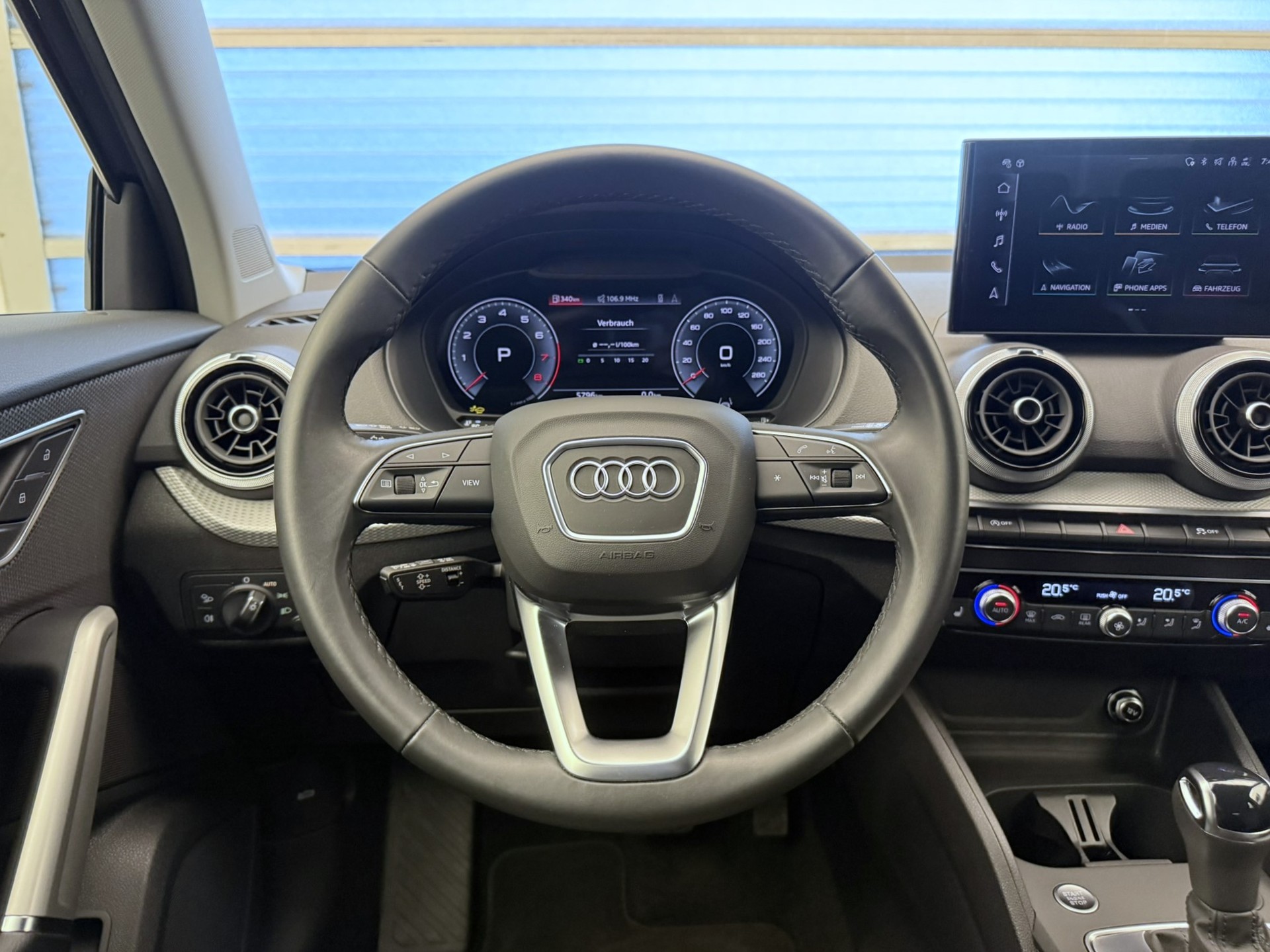 AUDI Q2 35 TFSI advanced S-tronic-image-6