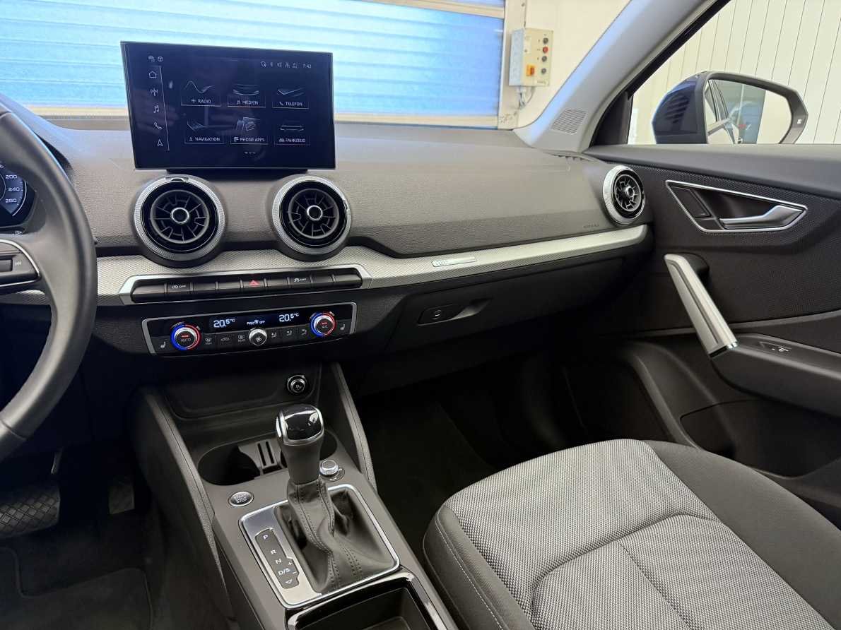 AUDI Q2 35 TFSI advanced S-tronic-image-16