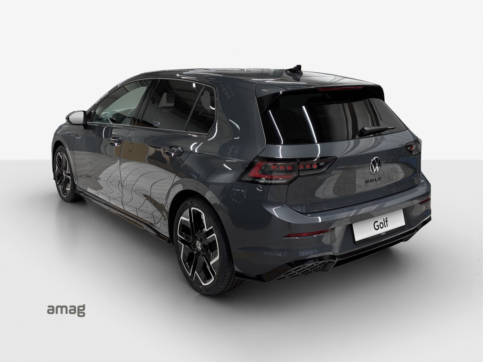 VW Golf 1.5 e TSI mHEV R-Line DSG-image-2