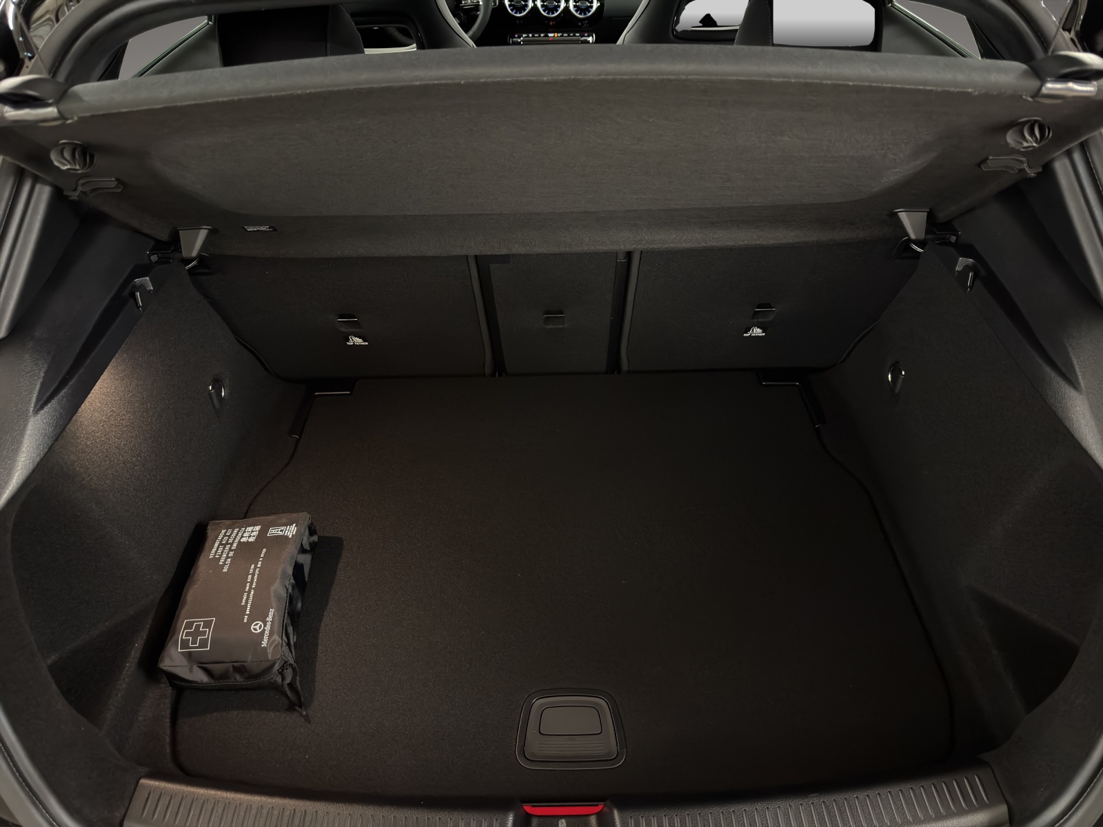 MERCEDES-BENZ A AMG 35 4Matic 8G-DCT-image-15