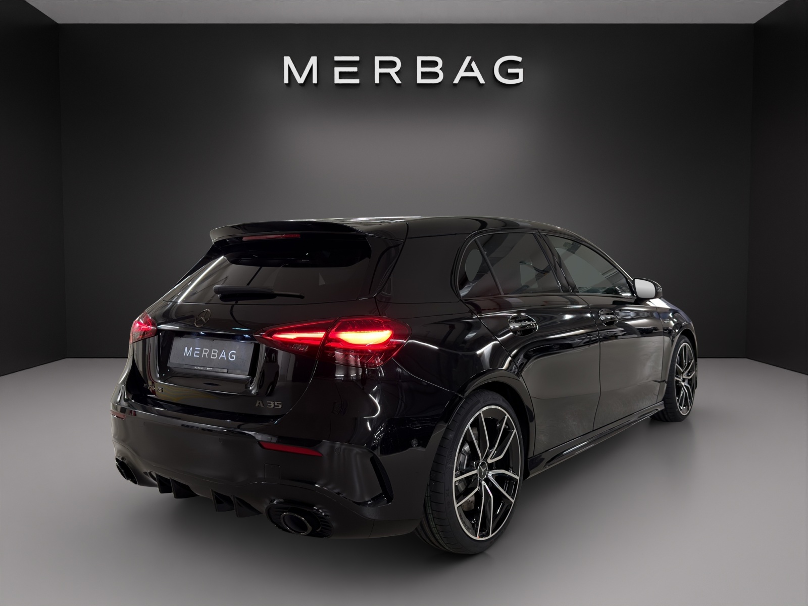 MERCEDES-BENZ A AMG 35 4Matic 8G-DCT-image-6