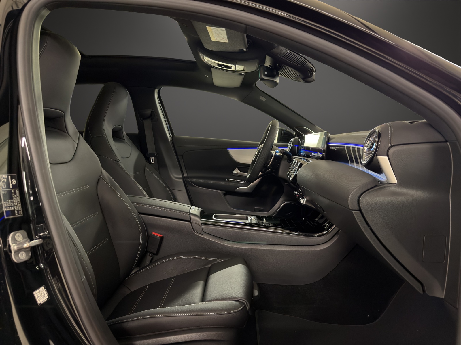MERCEDES-BENZ A AMG 35 4Matic 8G-DCT-image-13