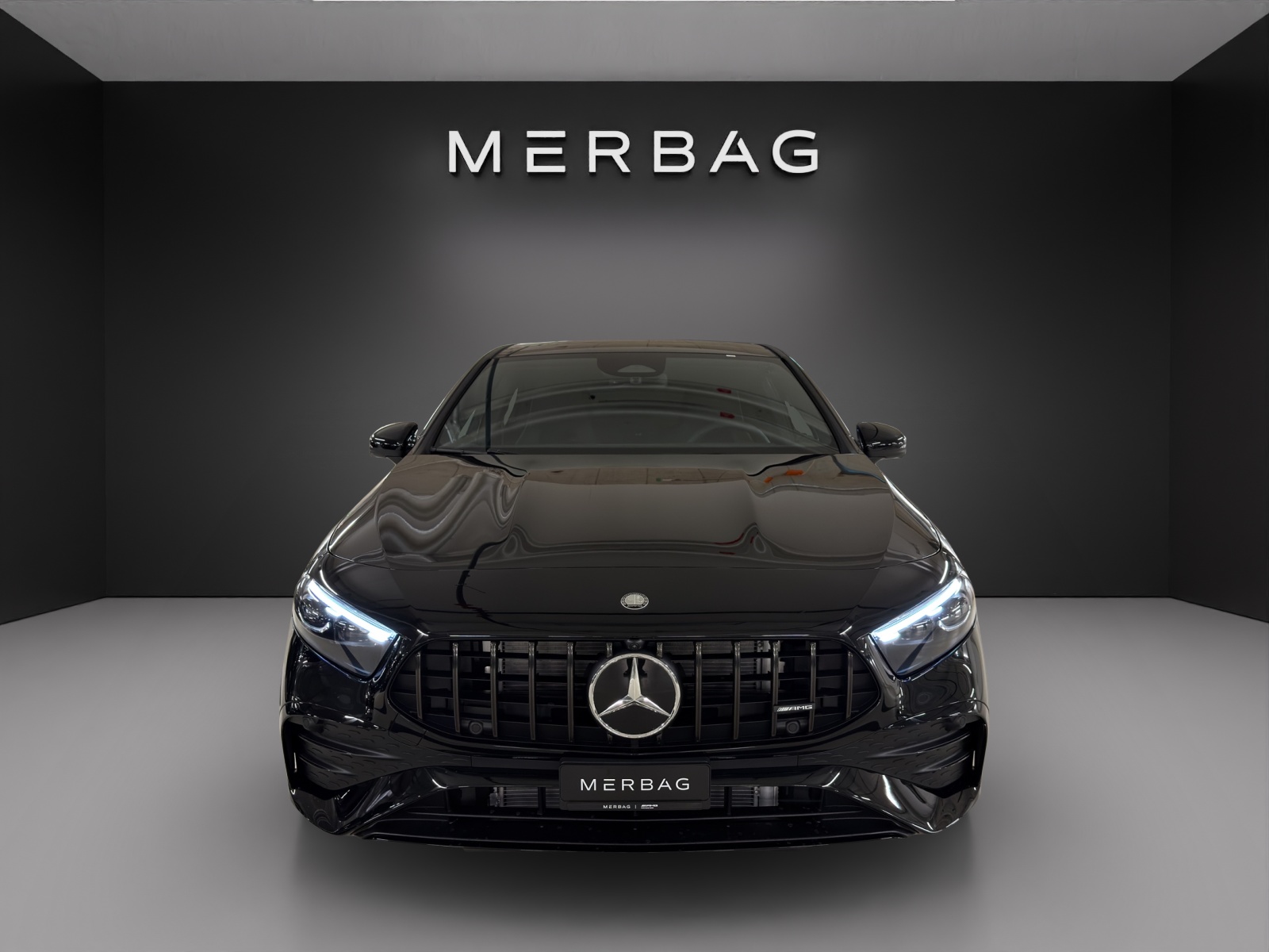 MERCEDES-BENZ A AMG 35 4Matic 8G-DCT-image-1