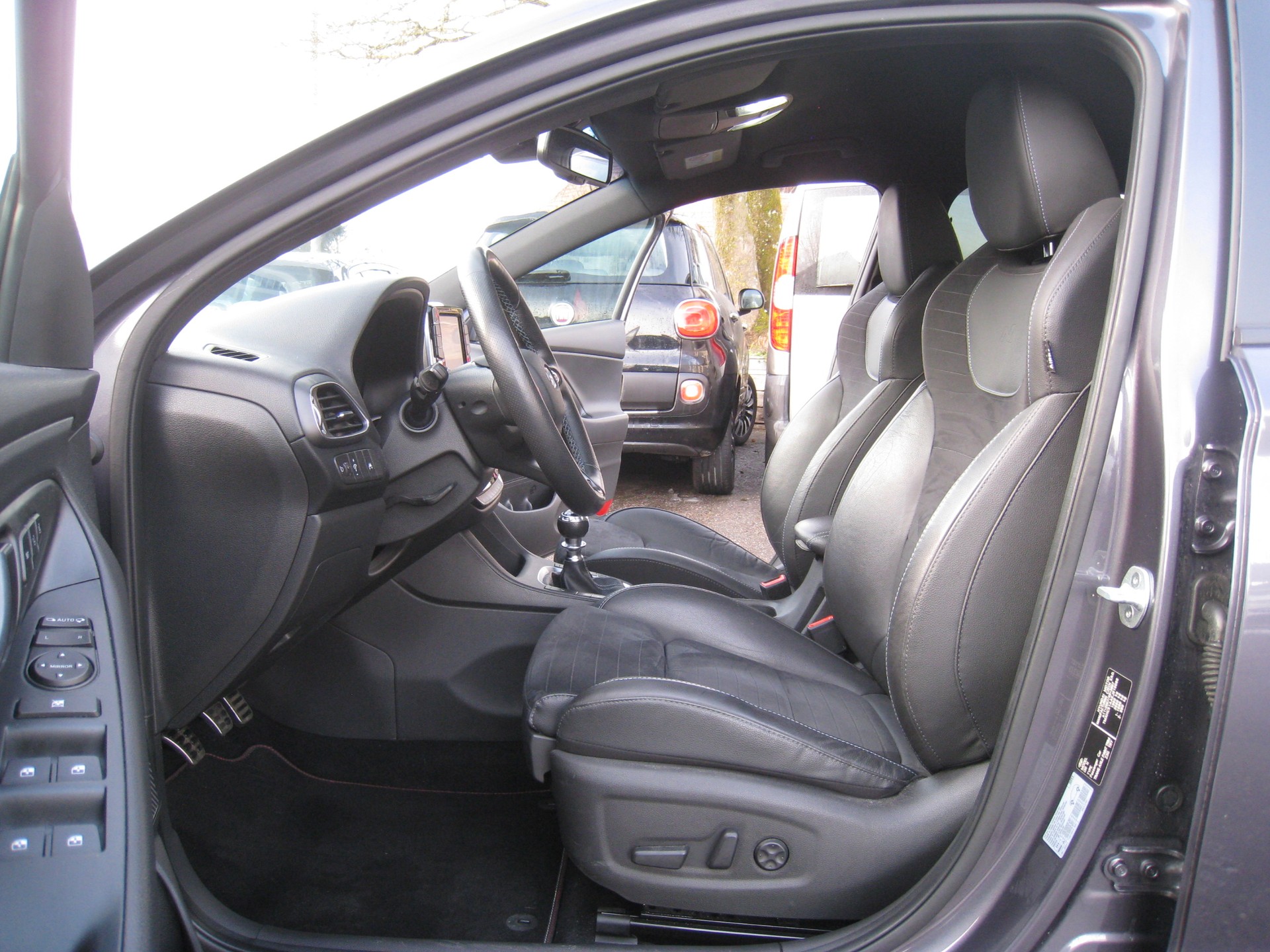 HYUNDAI i30 N 2.0 T-GDi-image-9