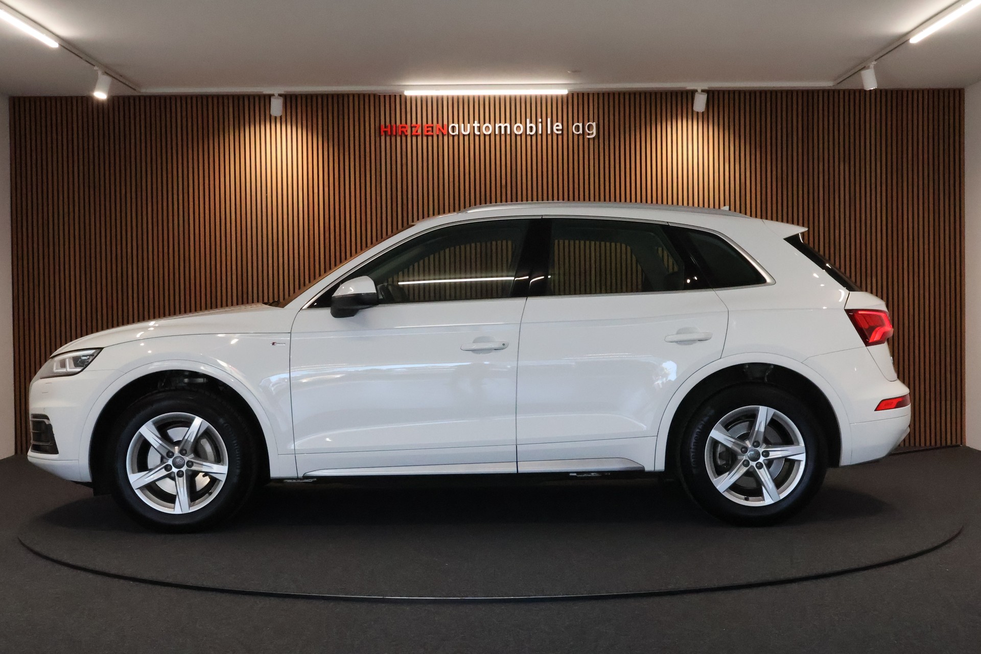 AUDI Q5 2.0 TDI sport quattro S-tronic-image-1