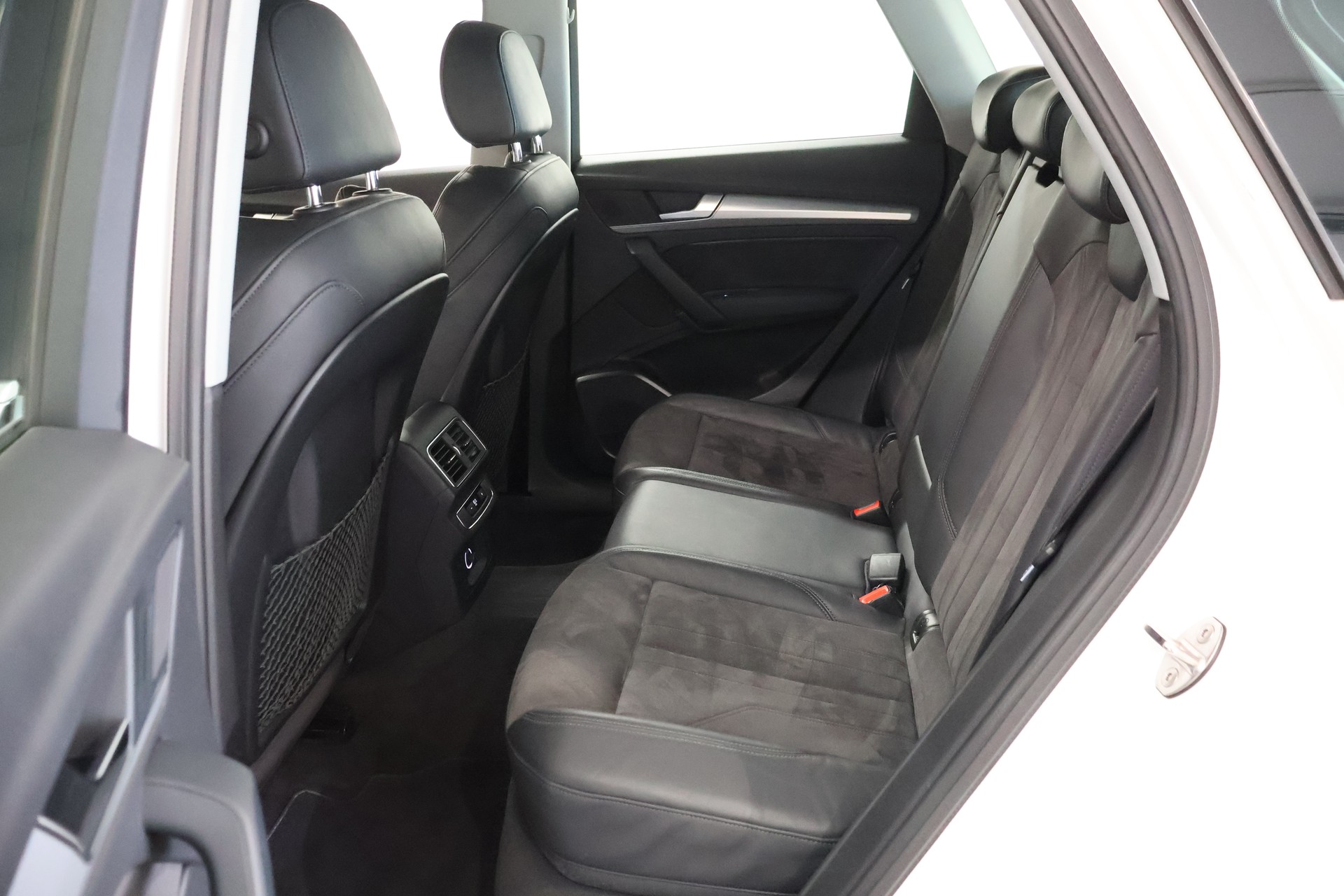 AUDI Q5 2.0 TDI sport quattro S-tronic-image-11