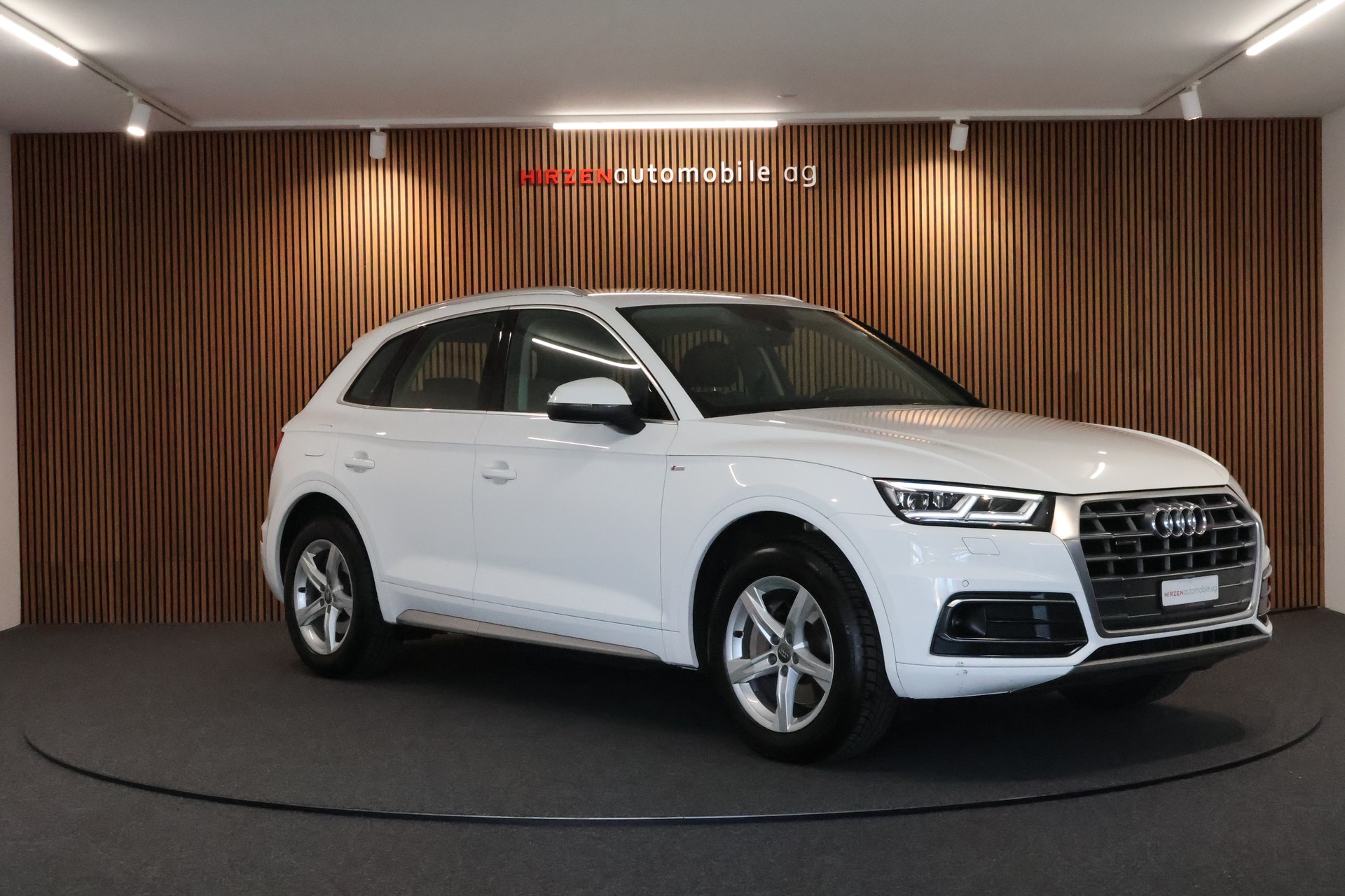 AUDI Q5 2.0 TDI sport quattro S-tronic-image-6