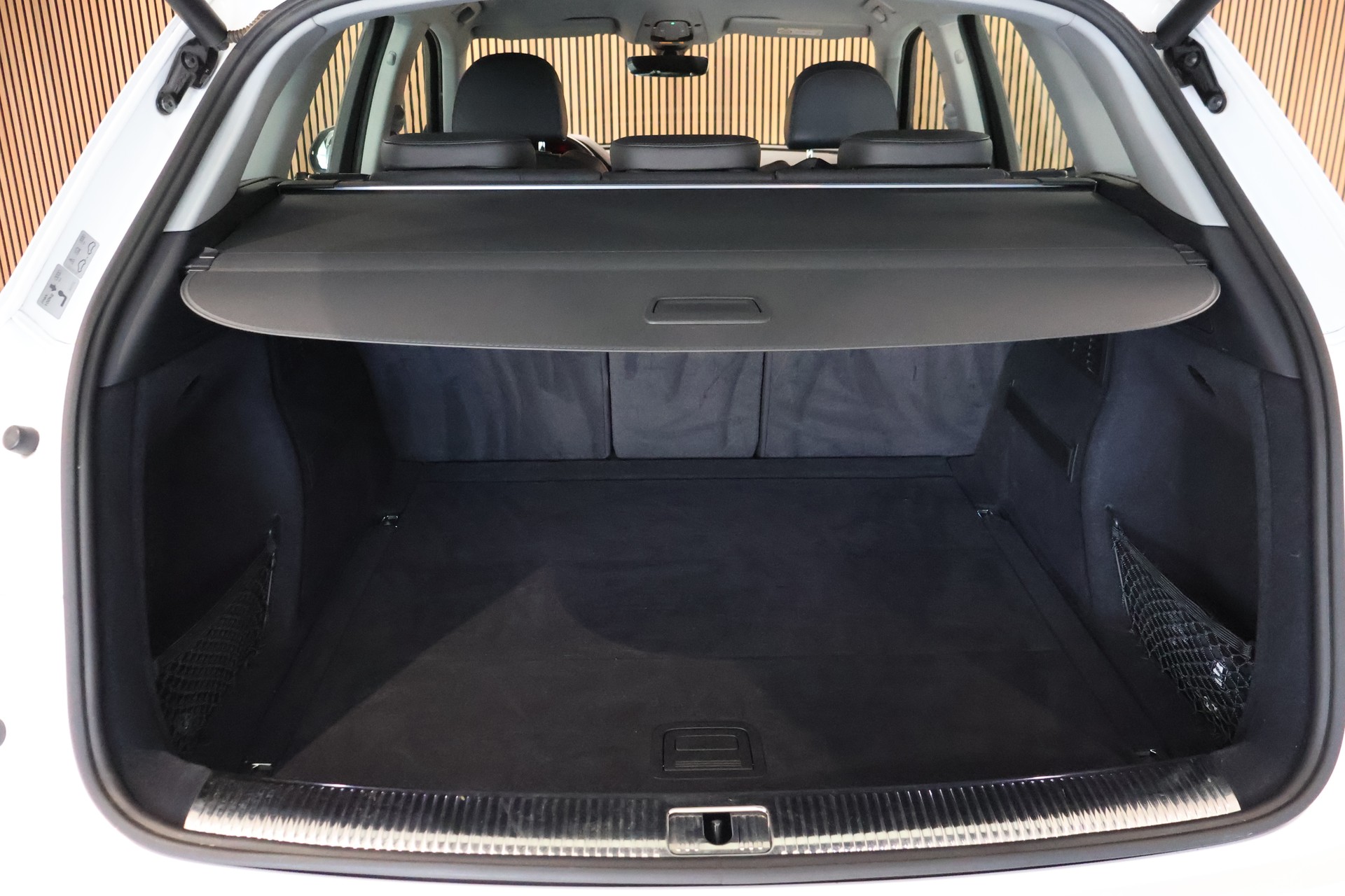 AUDI Q5 2.0 TDI sport quattro S-tronic-image-12