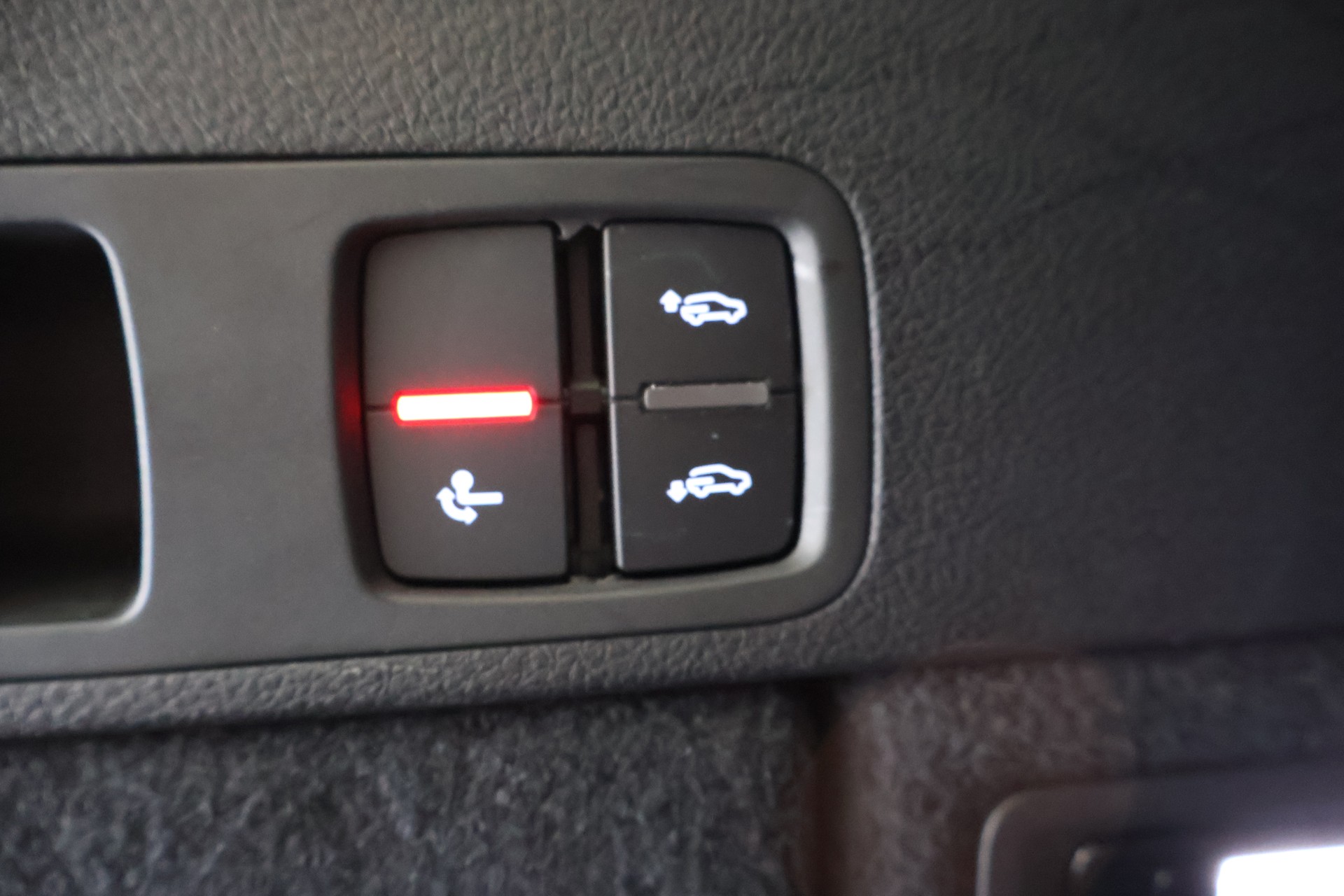 AUDI Q5 2.0 TDI sport quattro S-tronic-image-15