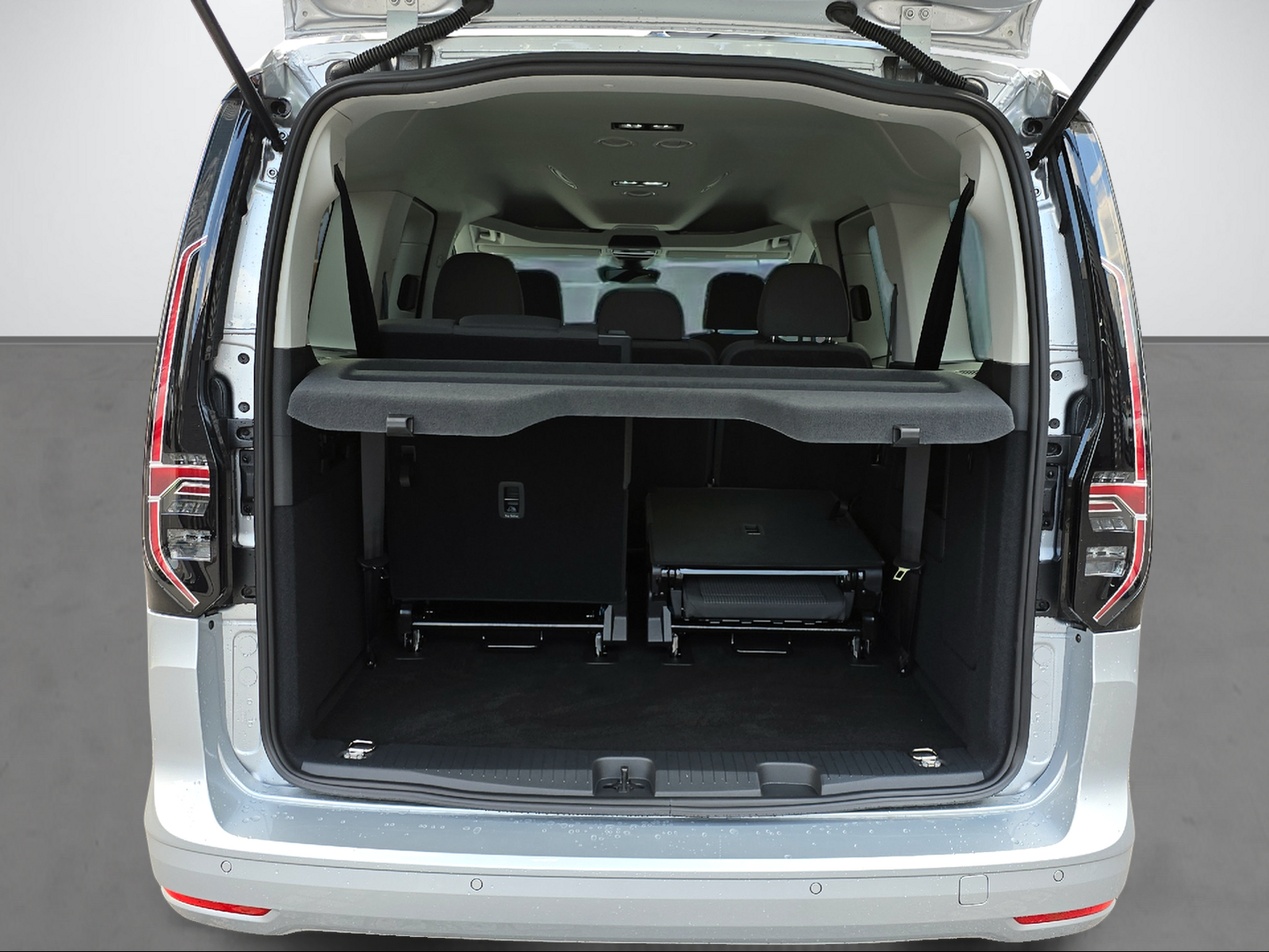 VW Caddy Maxi Liberty 2.0 TDI-image-5