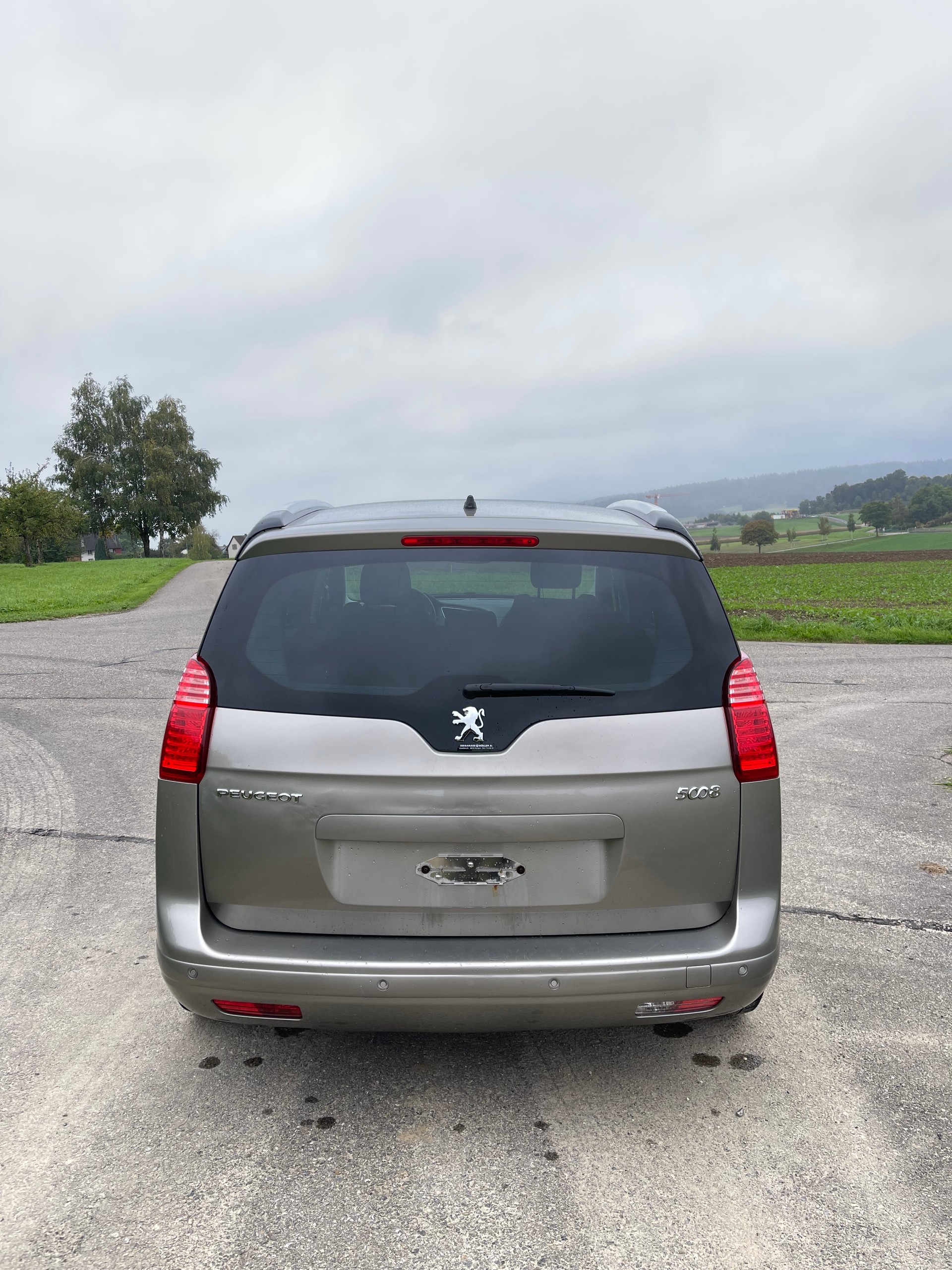 PEUGEOT 5008 1.6 16V T Sport Pack Automatic-image-4