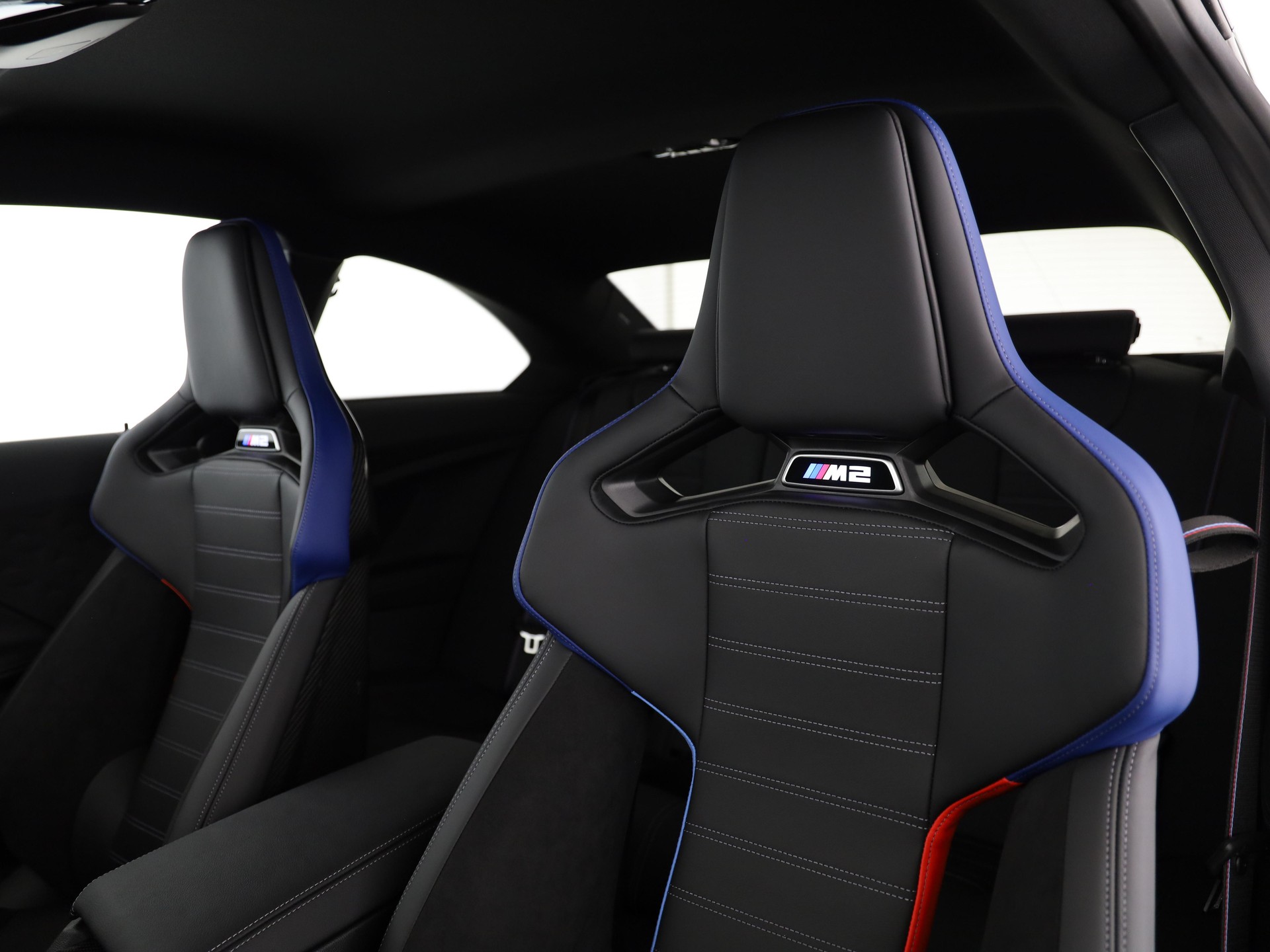 BMW M2 Coupé-image-11