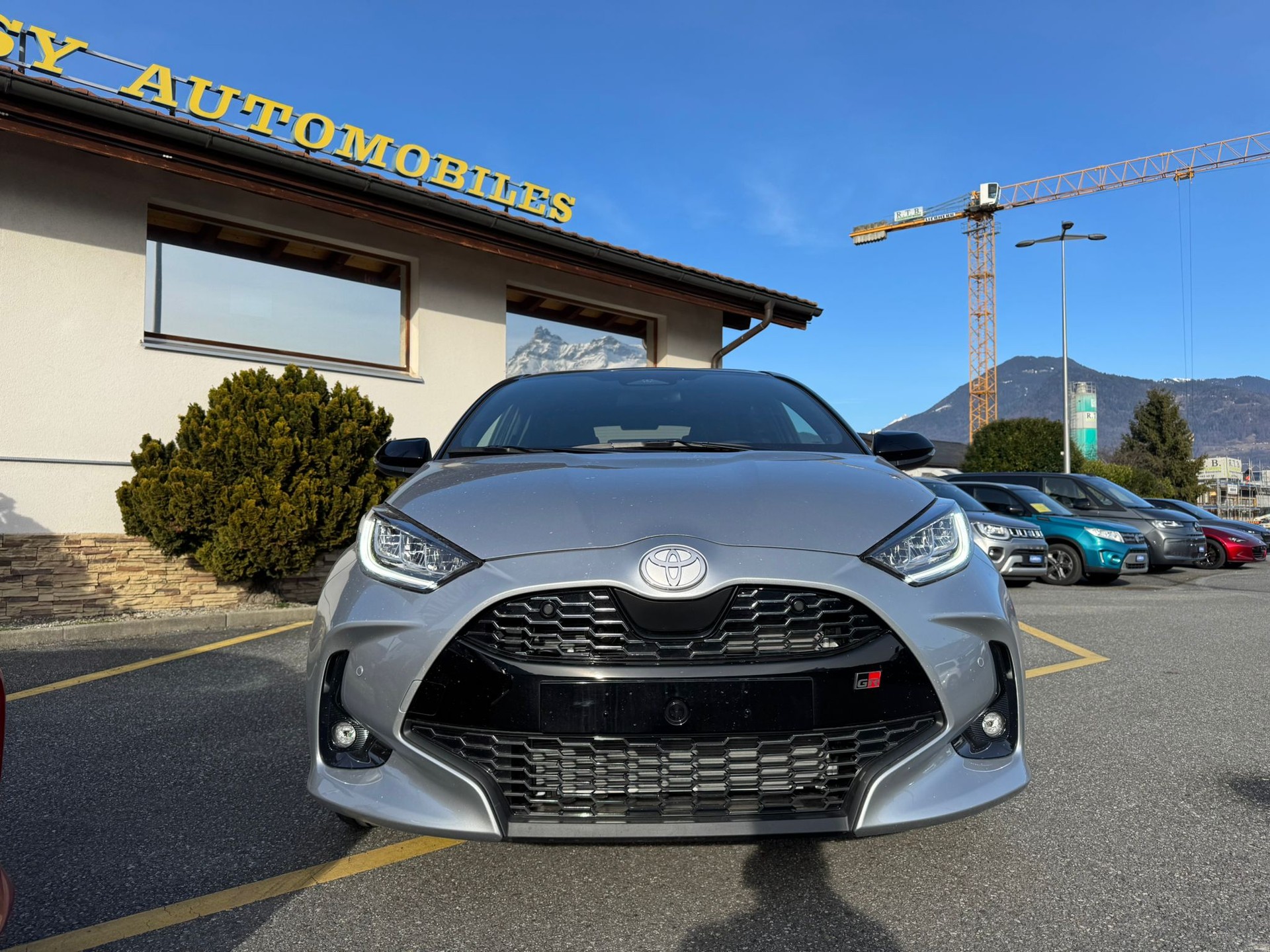 TOYOTA Yaris 1.5 GR Sport e-CVT-image-6