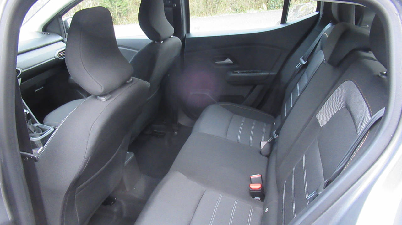 DACIA Sandero 1.0 TCe 90 Stepway Expression CVT-image-7