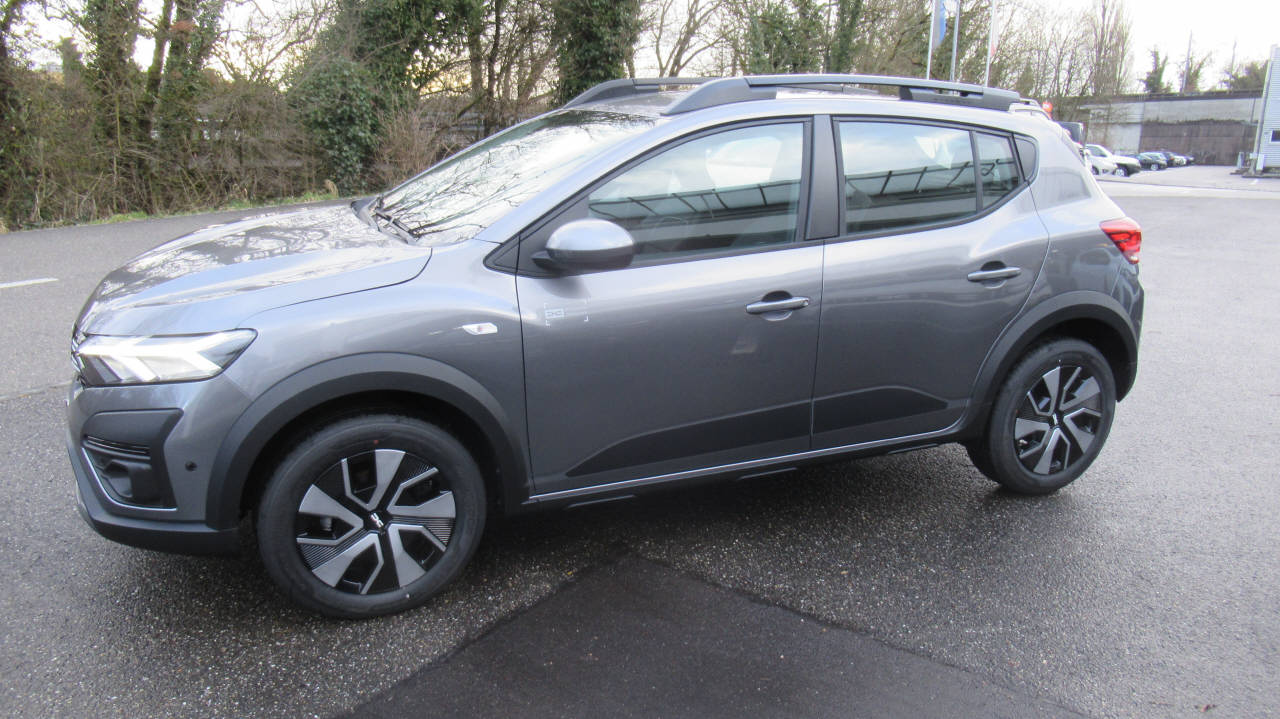 DACIA Sandero 1.0 TCe 90 Stepway Expression CVT-image-1