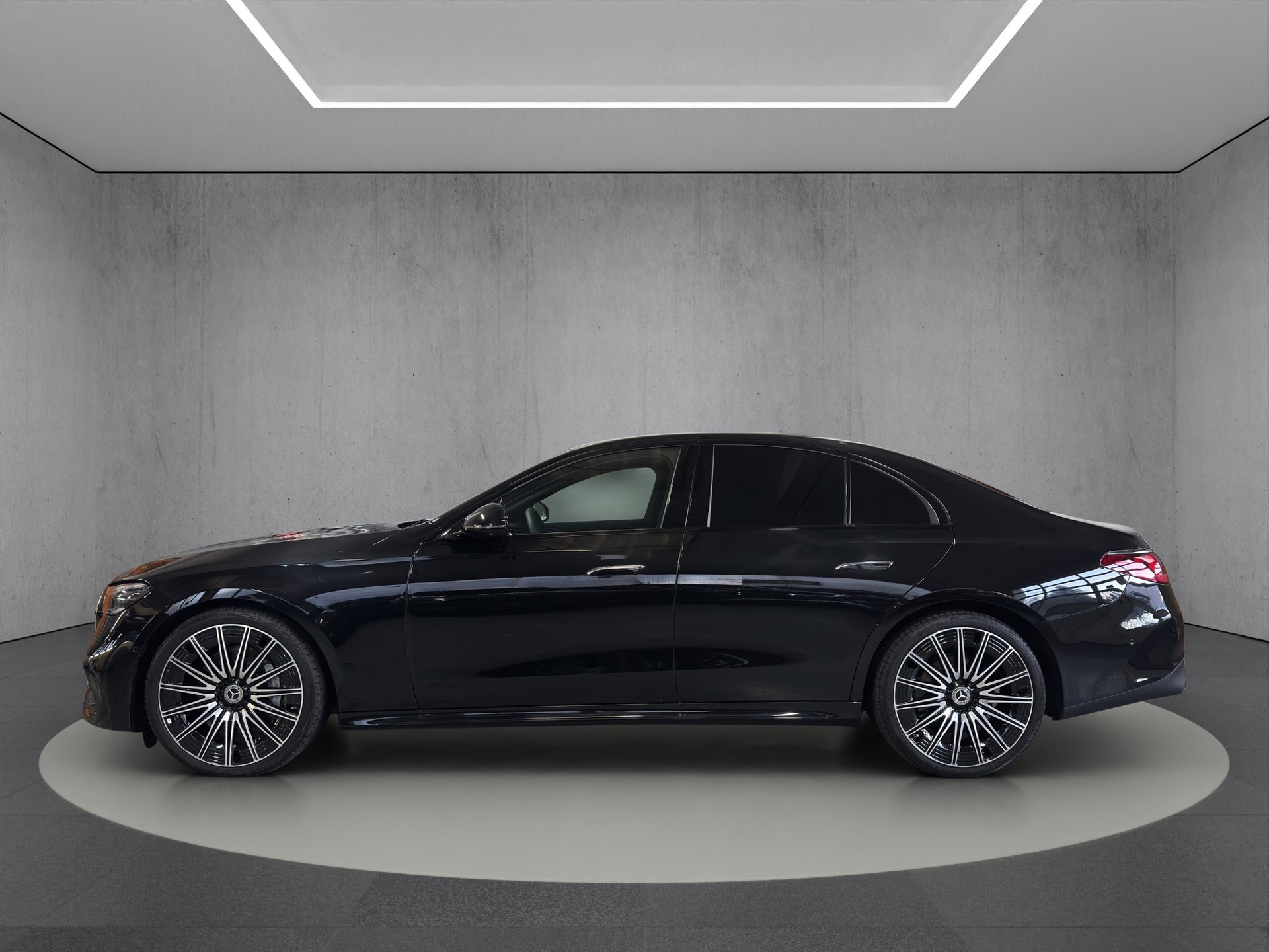 MERCEDES-BENZ E 200 9G-Tronic AMG Line "Night Star-21" Aluräder-AHK-360°Kam."-showroom-element-2
